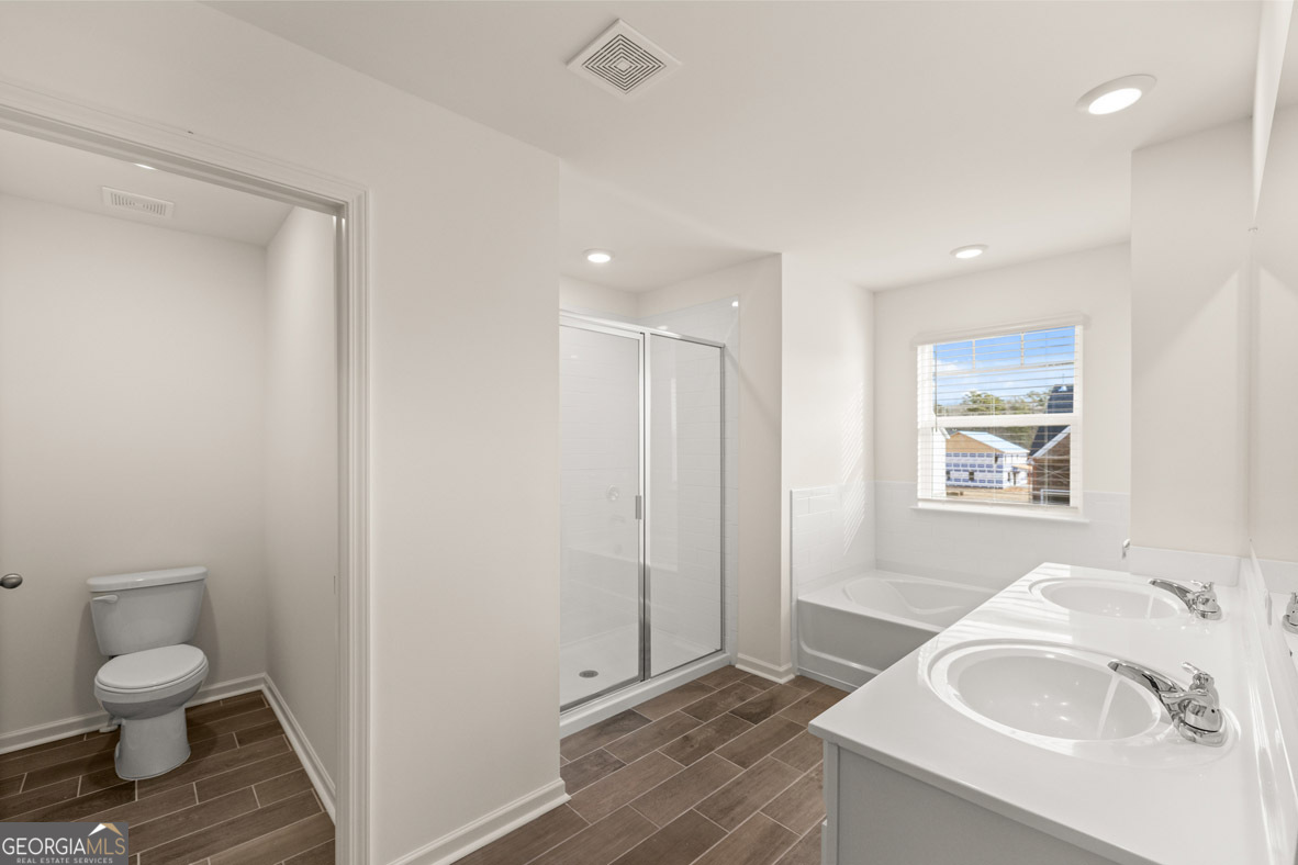 3099 Champions Way Property Photo 18