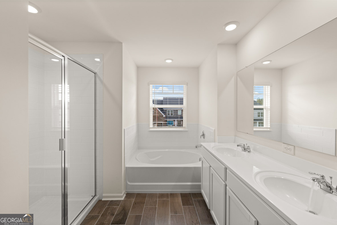 3099 Champions Way Property Photo 19