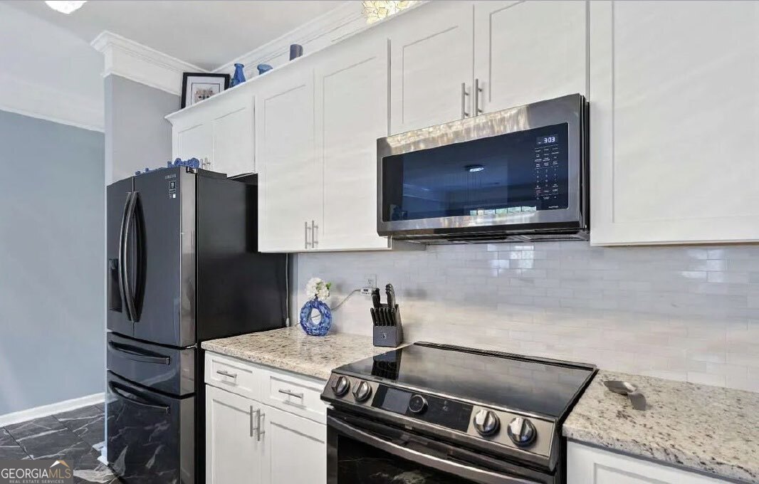 928 Pierce Ivy Court Property Photo 3