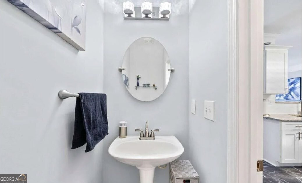 928 Pierce Ivy Court Property Photo 7