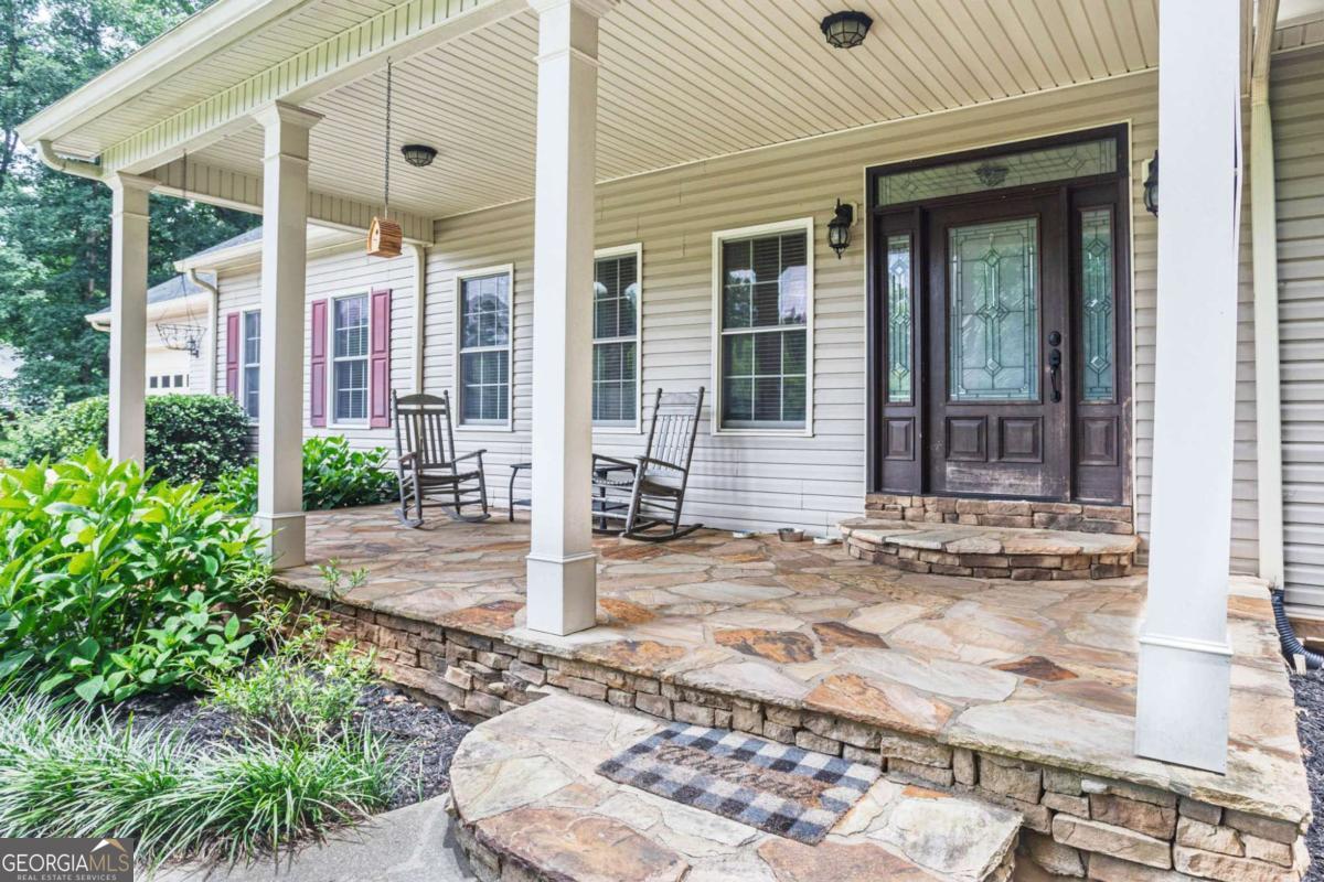 3627 E Hall Road Property Photo 8