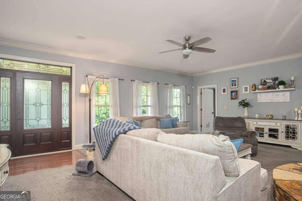 3627 E Hall Road Property Photo 10