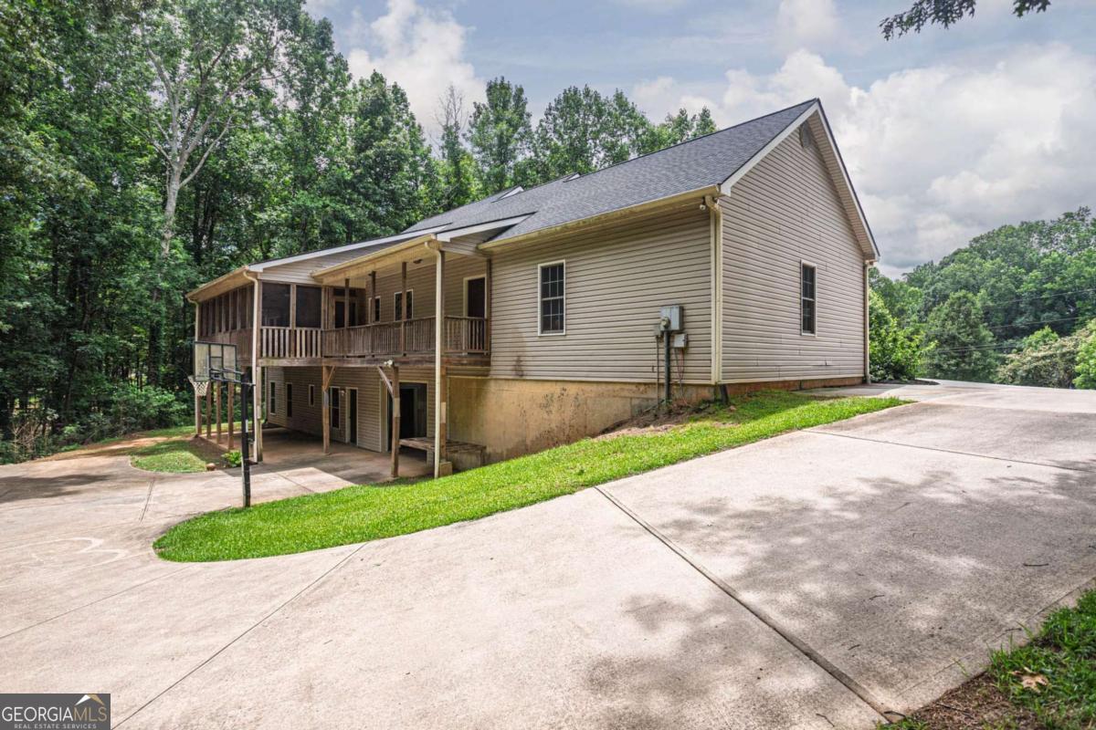 3627 E Hall Road Property Photo 47