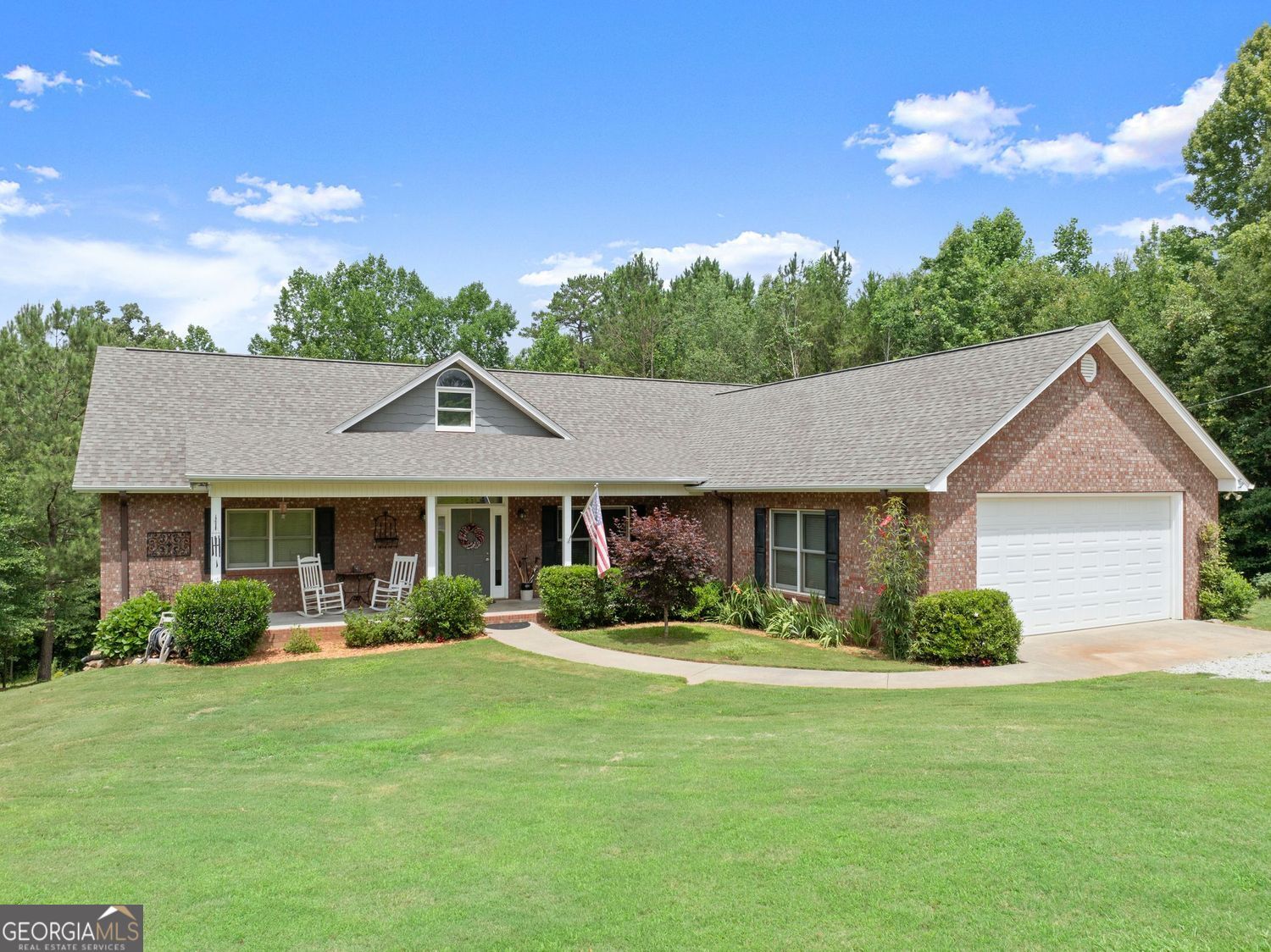 1020 Easy Street Property Photo 1