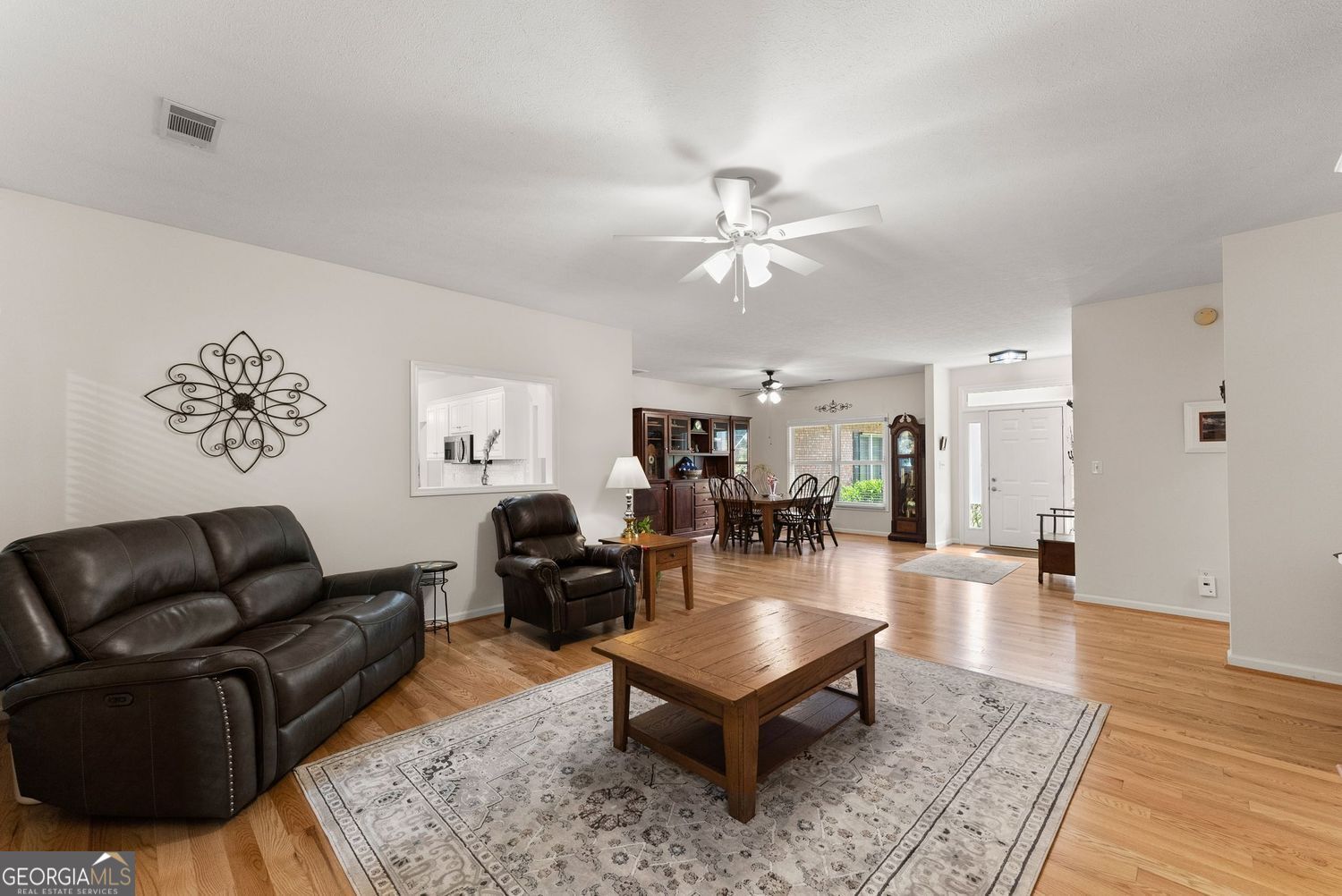 1020 Easy Street Property Photo 10
