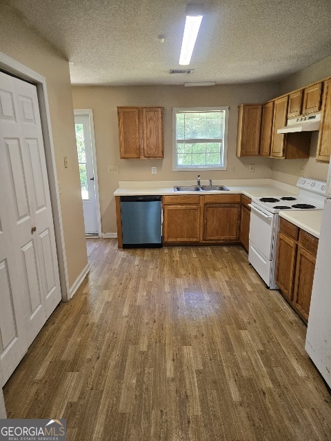 2317 Laura Court Ne Property Photo 2