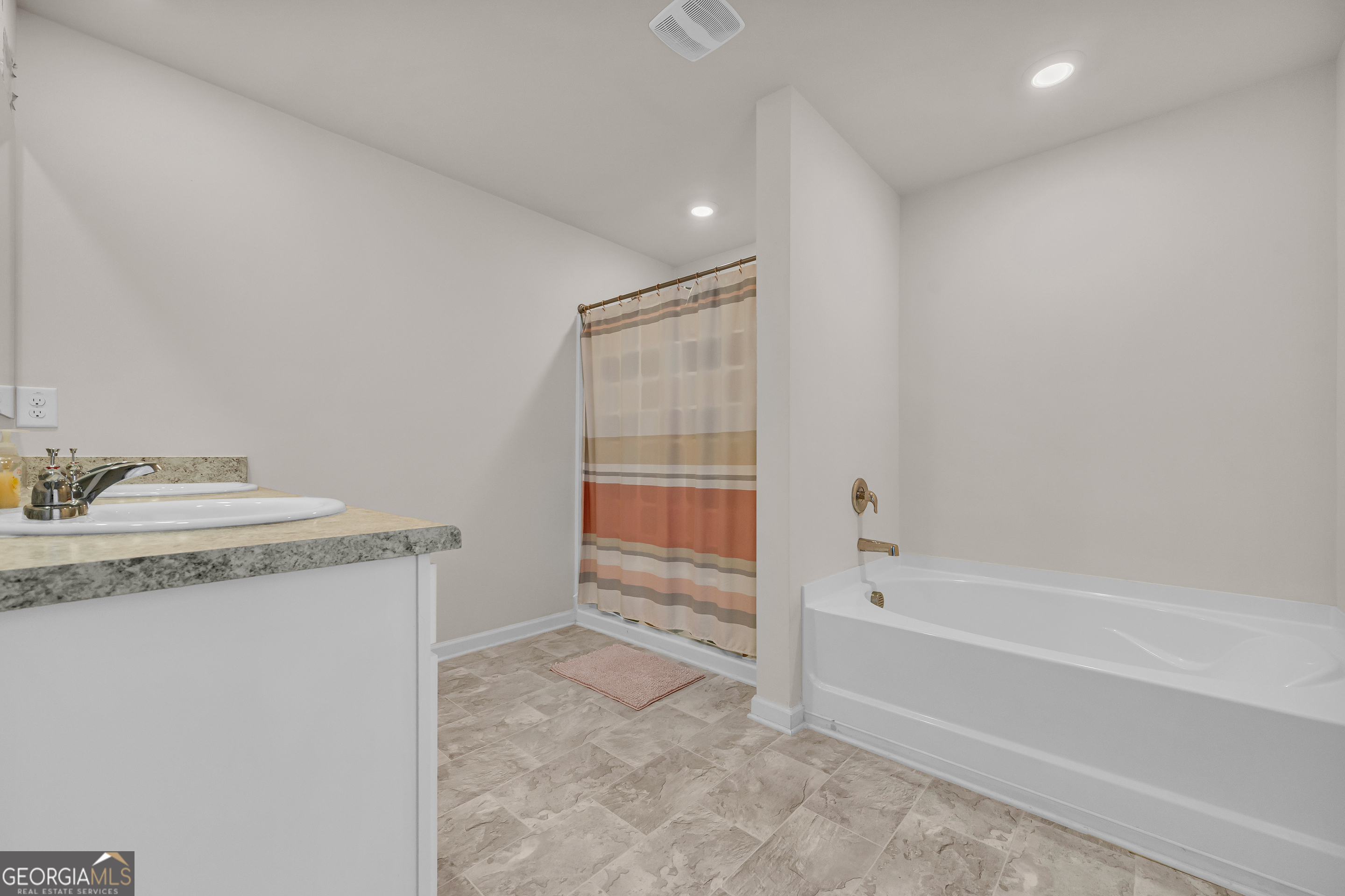 135 Starbuck Parkway Property Photo 32