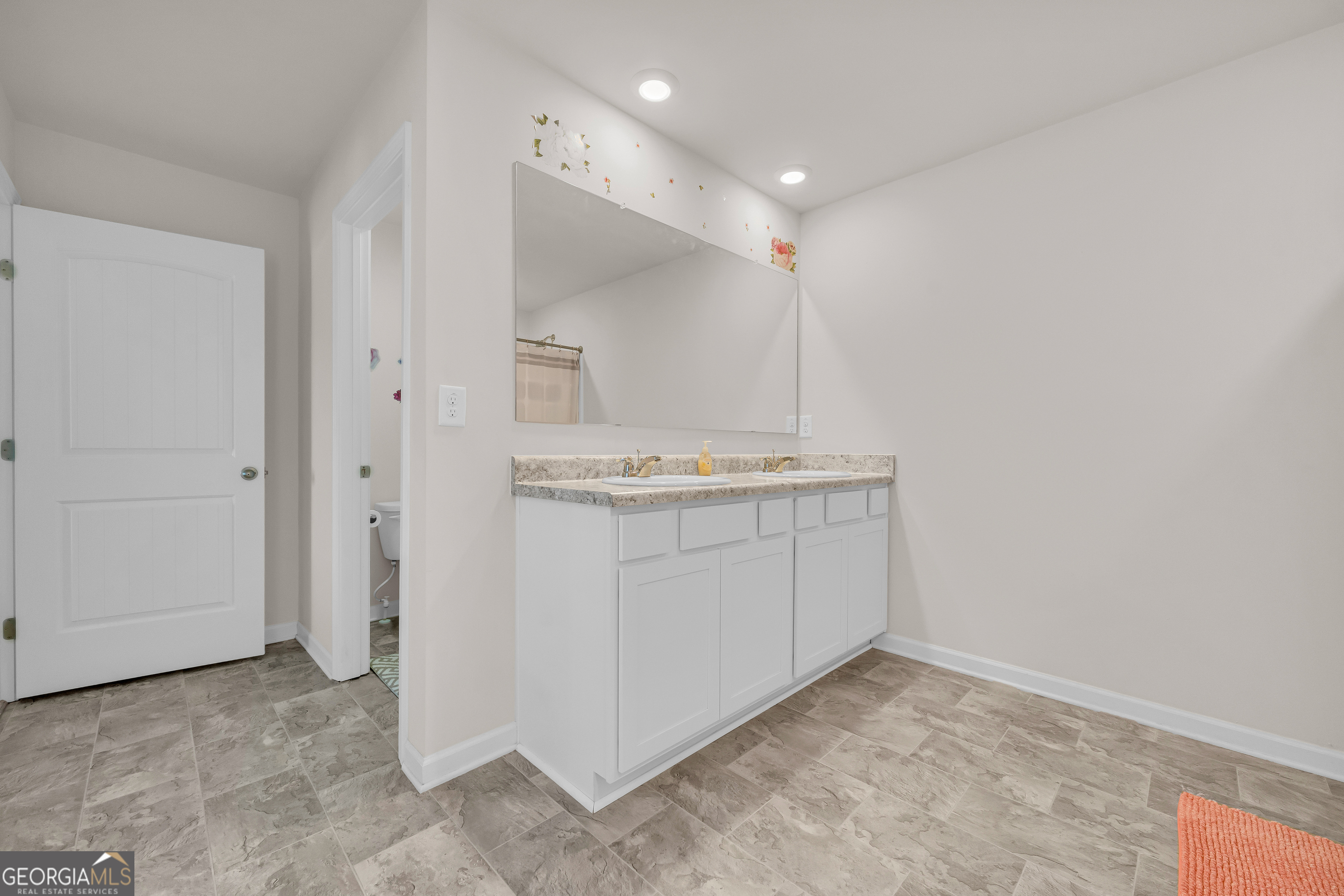 135 Starbuck Parkway Property Photo 34
