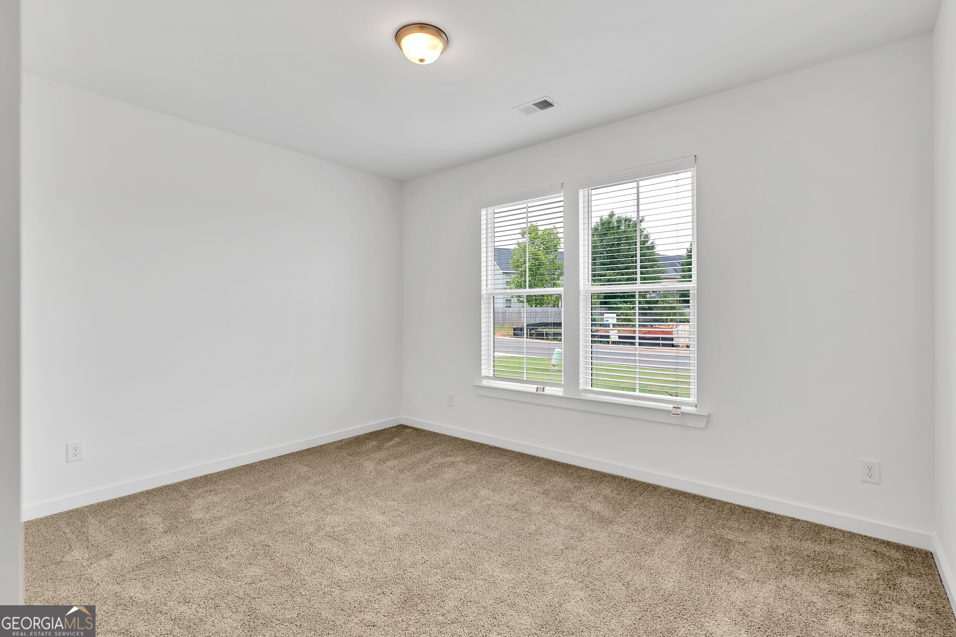 111 Breakwater Way Property Photo 14