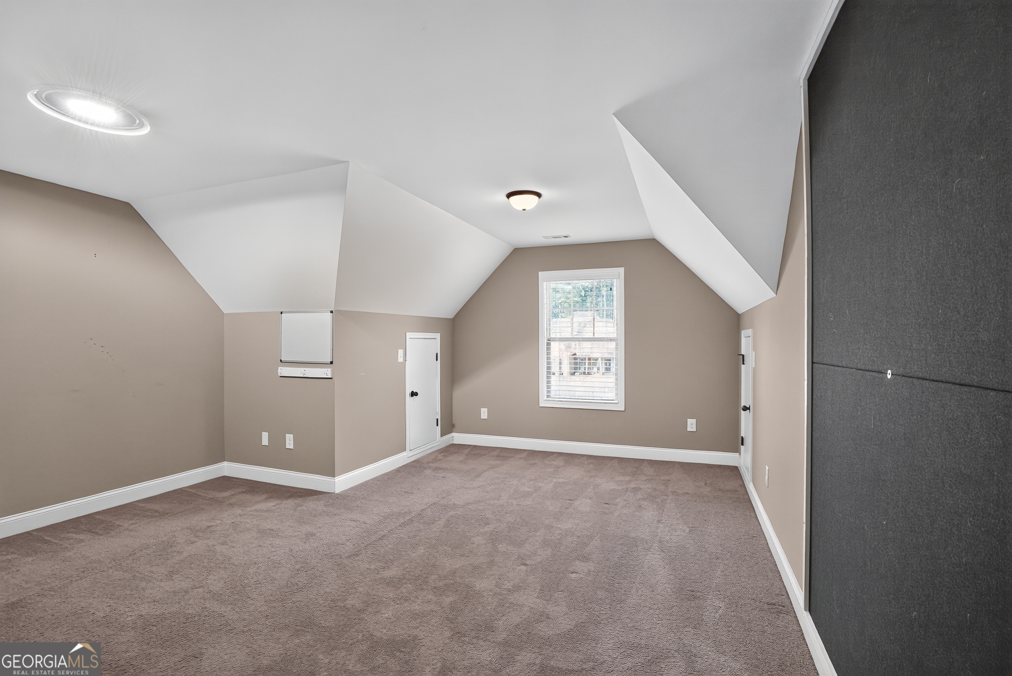 312 Conway Court Property Photo 36