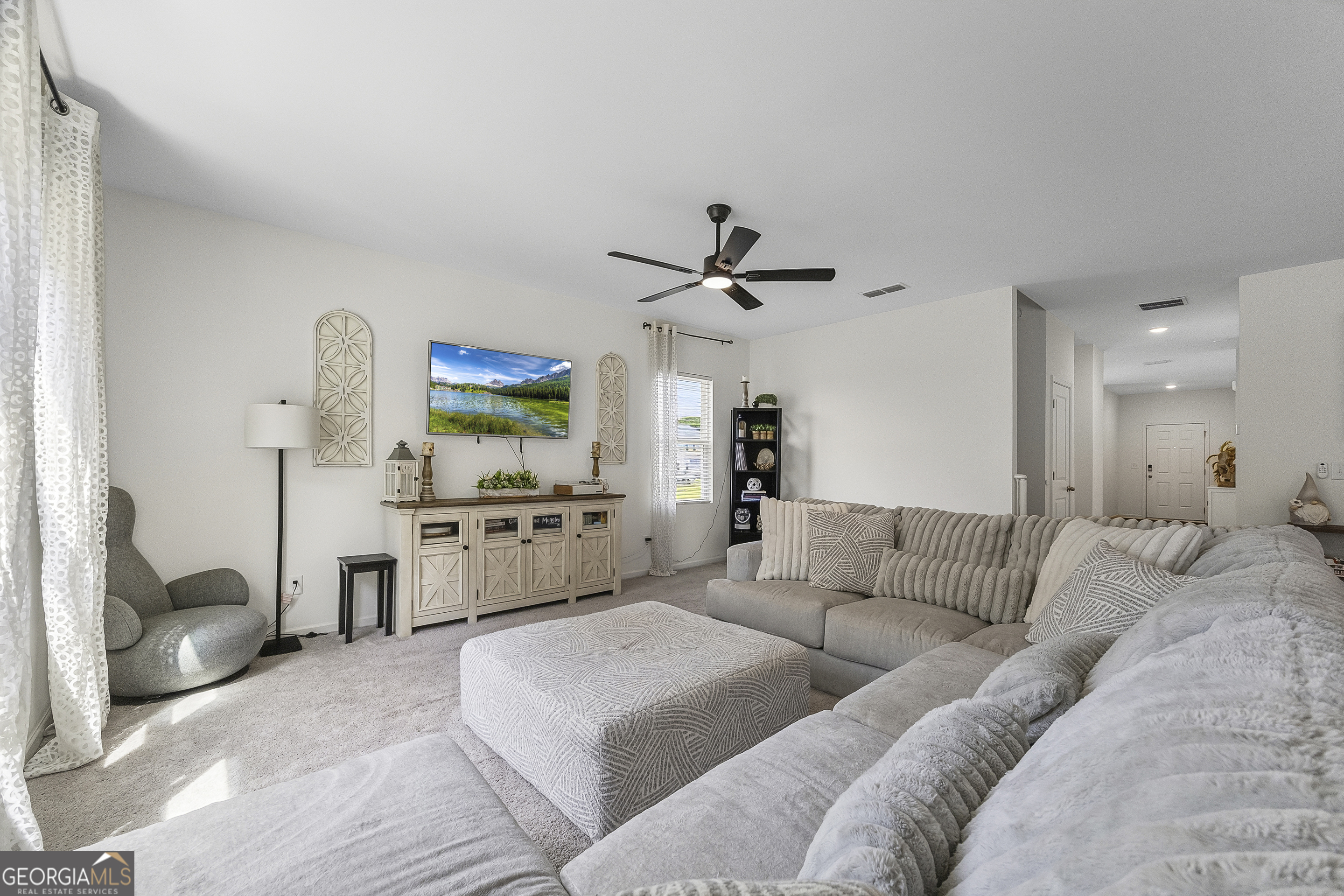 241 Knightsbridge Lane Property Photo 9