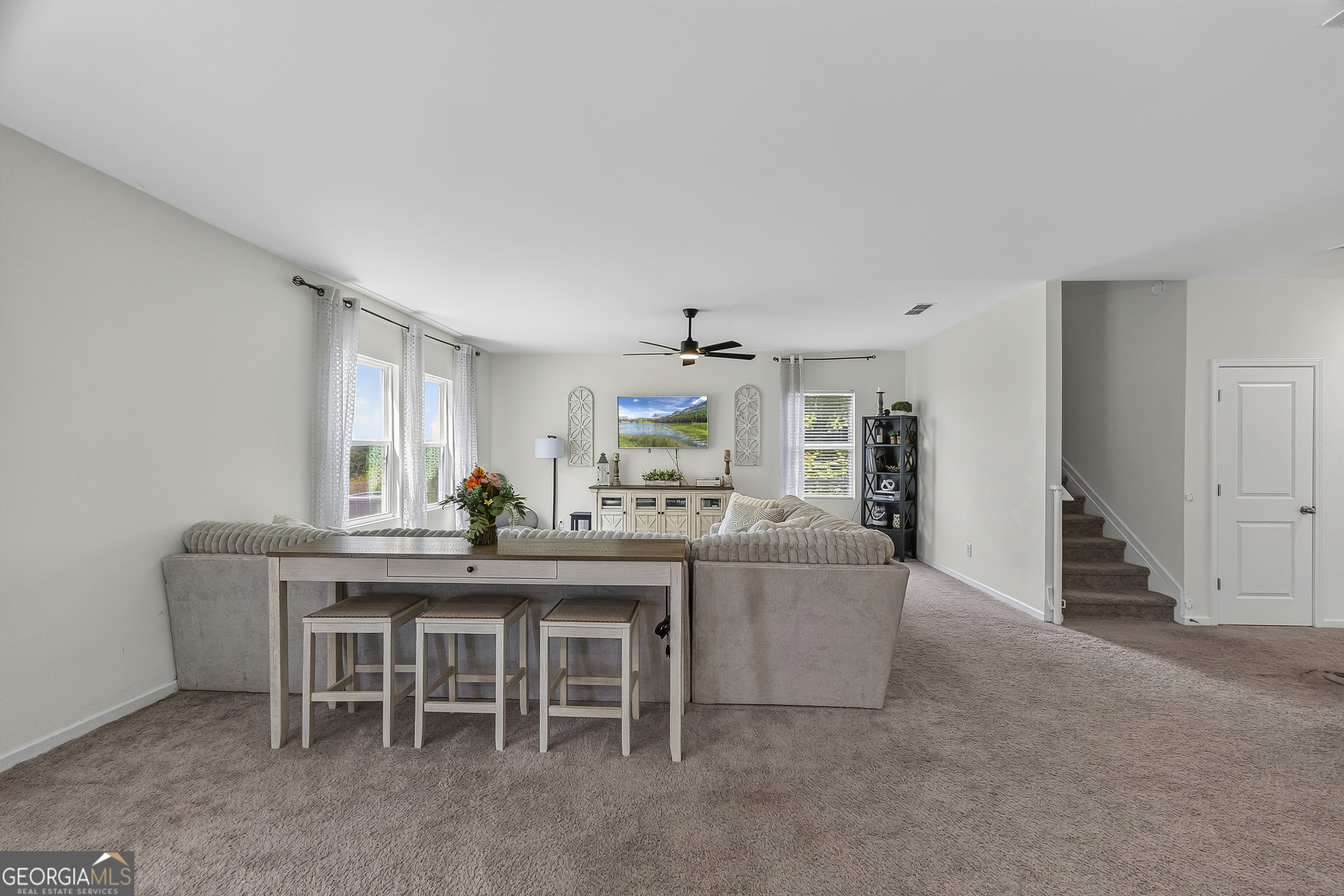 241 Knightsbridge Lane Property Photo 10