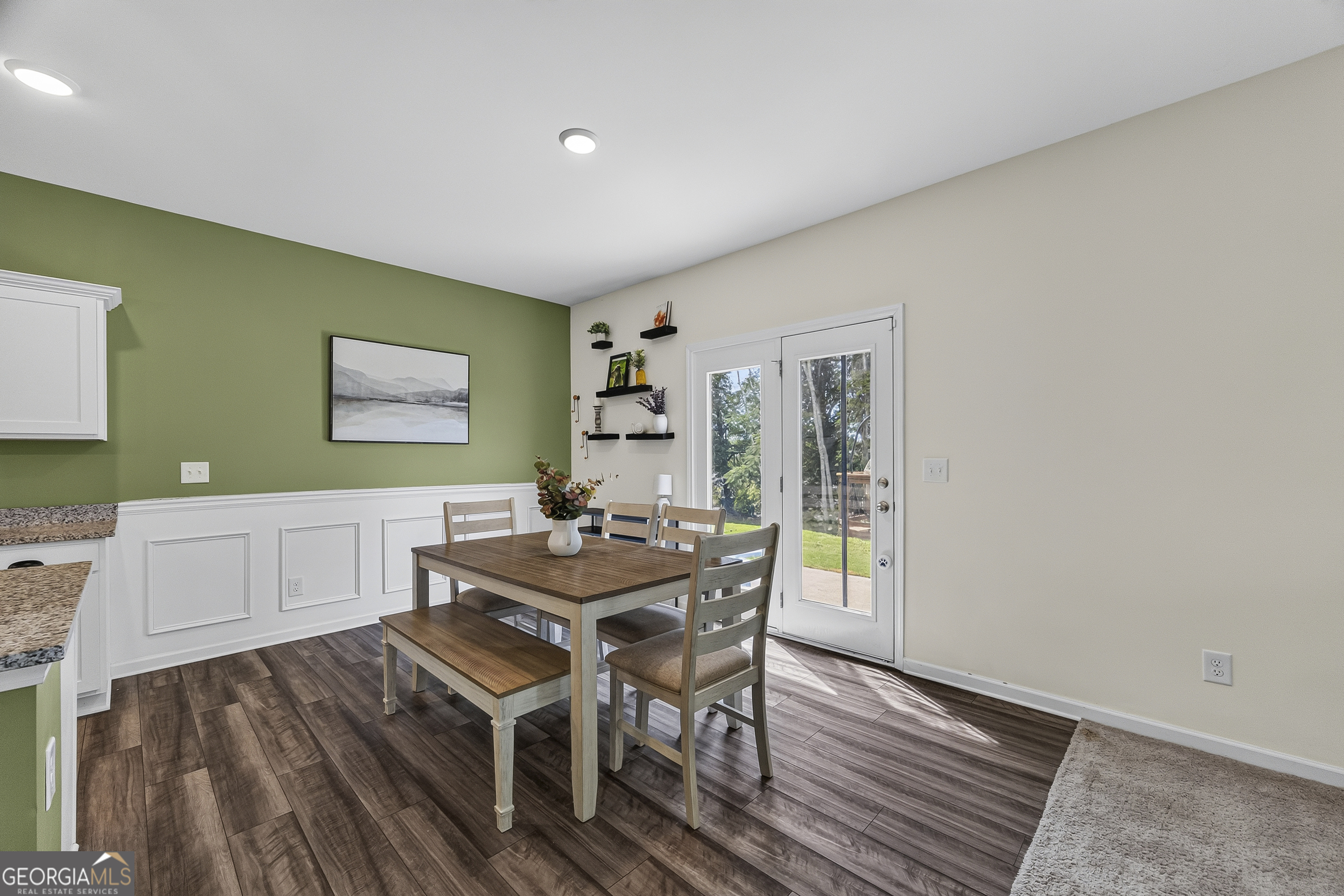 241 Knightsbridge Lane Property Photo 11