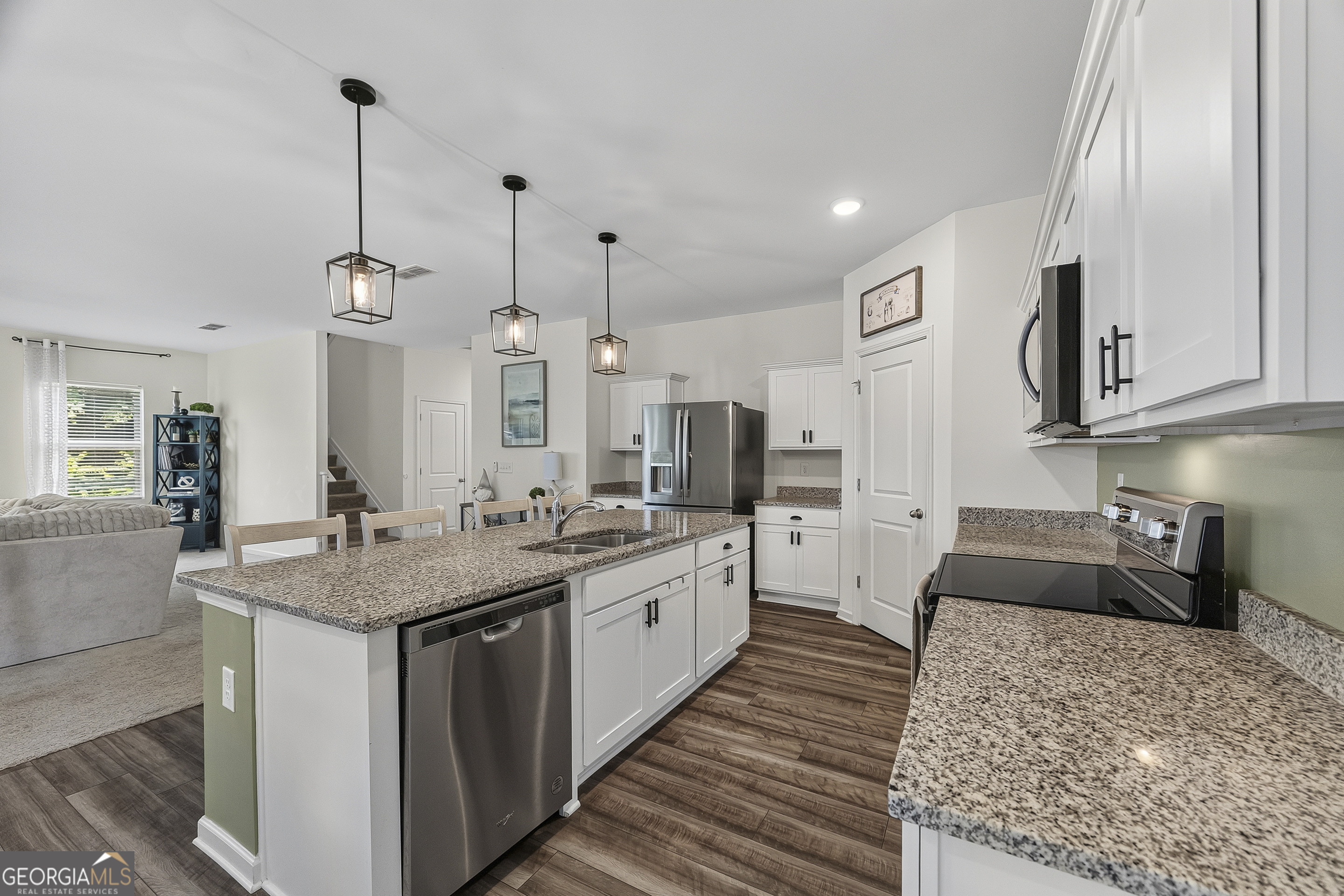 241 Knightsbridge Lane Property Photo 13
