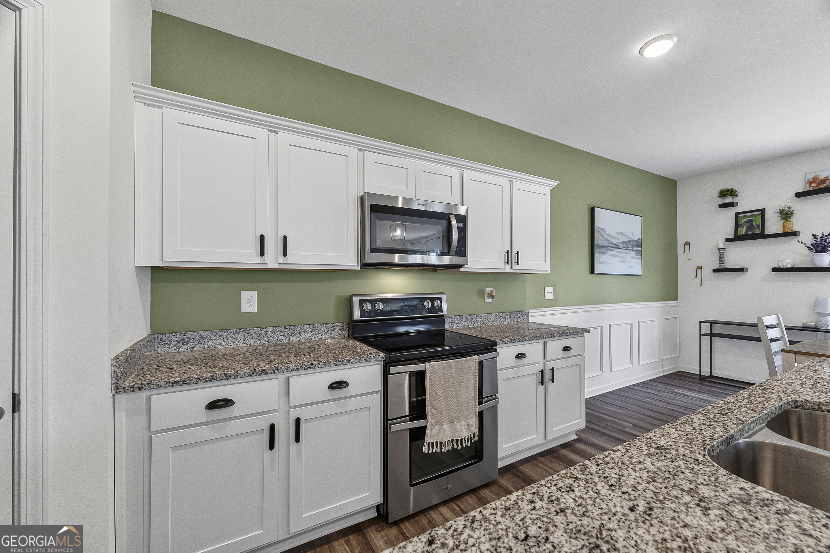 241 Knightsbridge Lane Property Photo 15