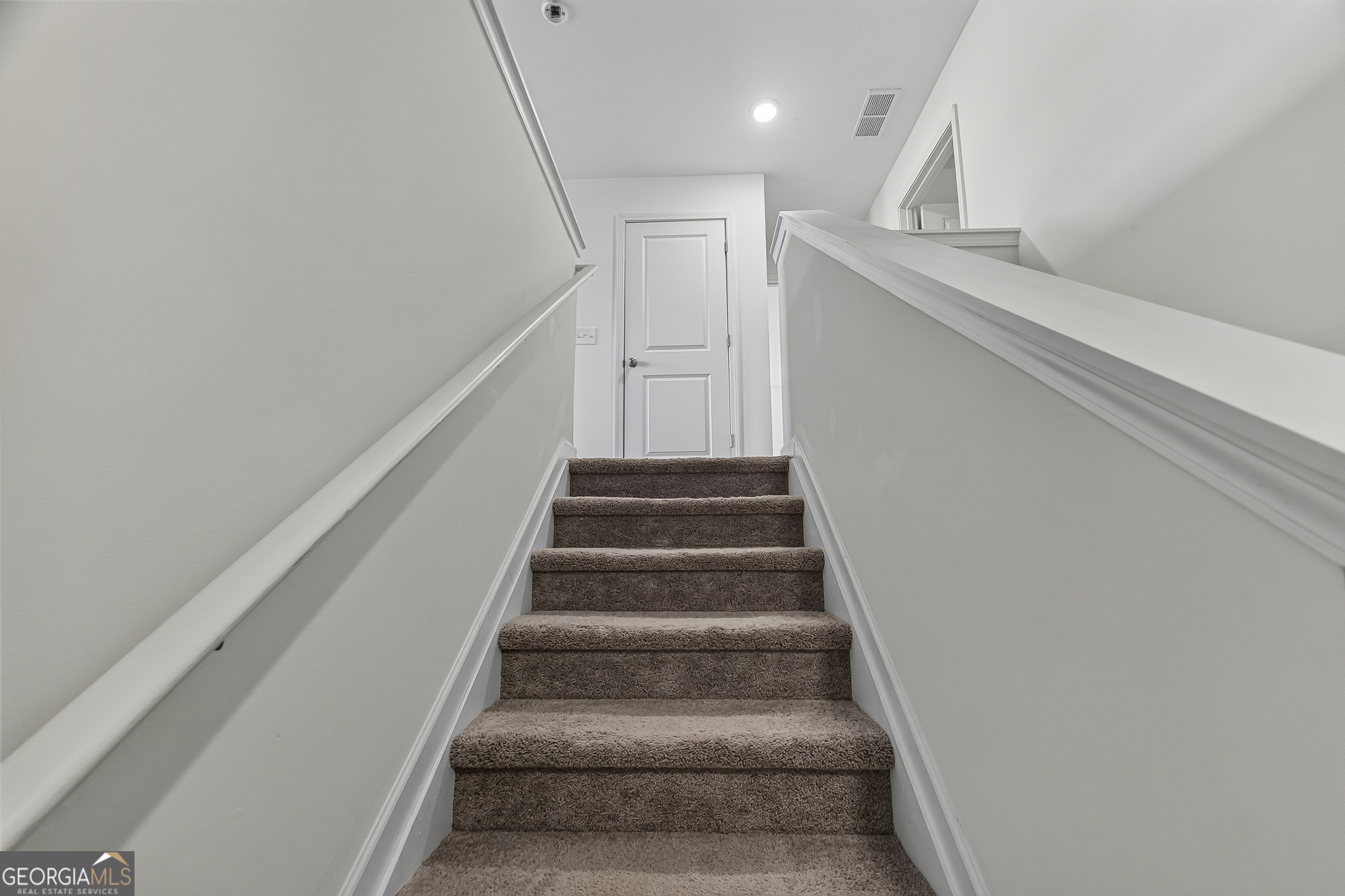 241 Knightsbridge Lane Property Photo 19