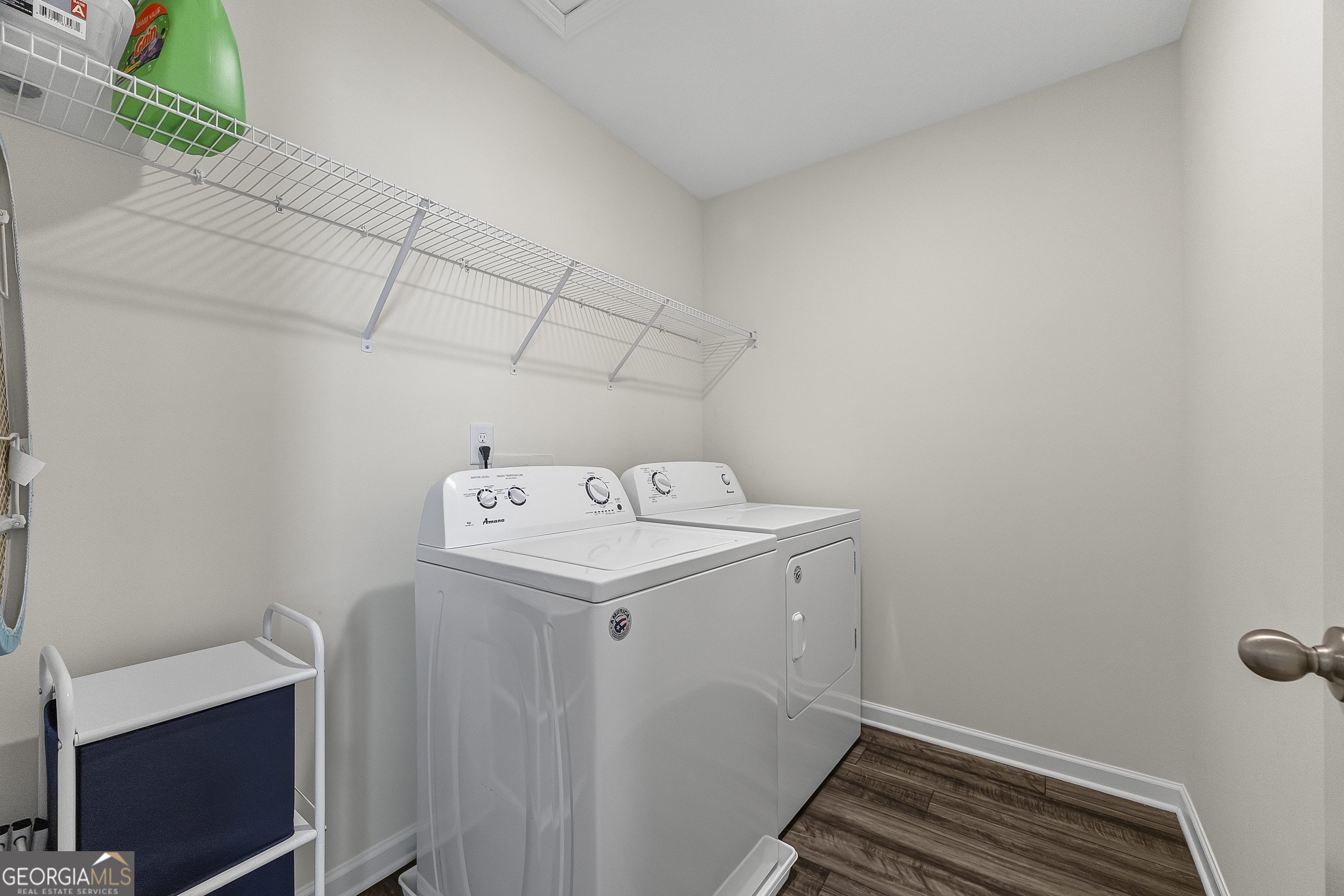241 Knightsbridge Lane Property Photo 21