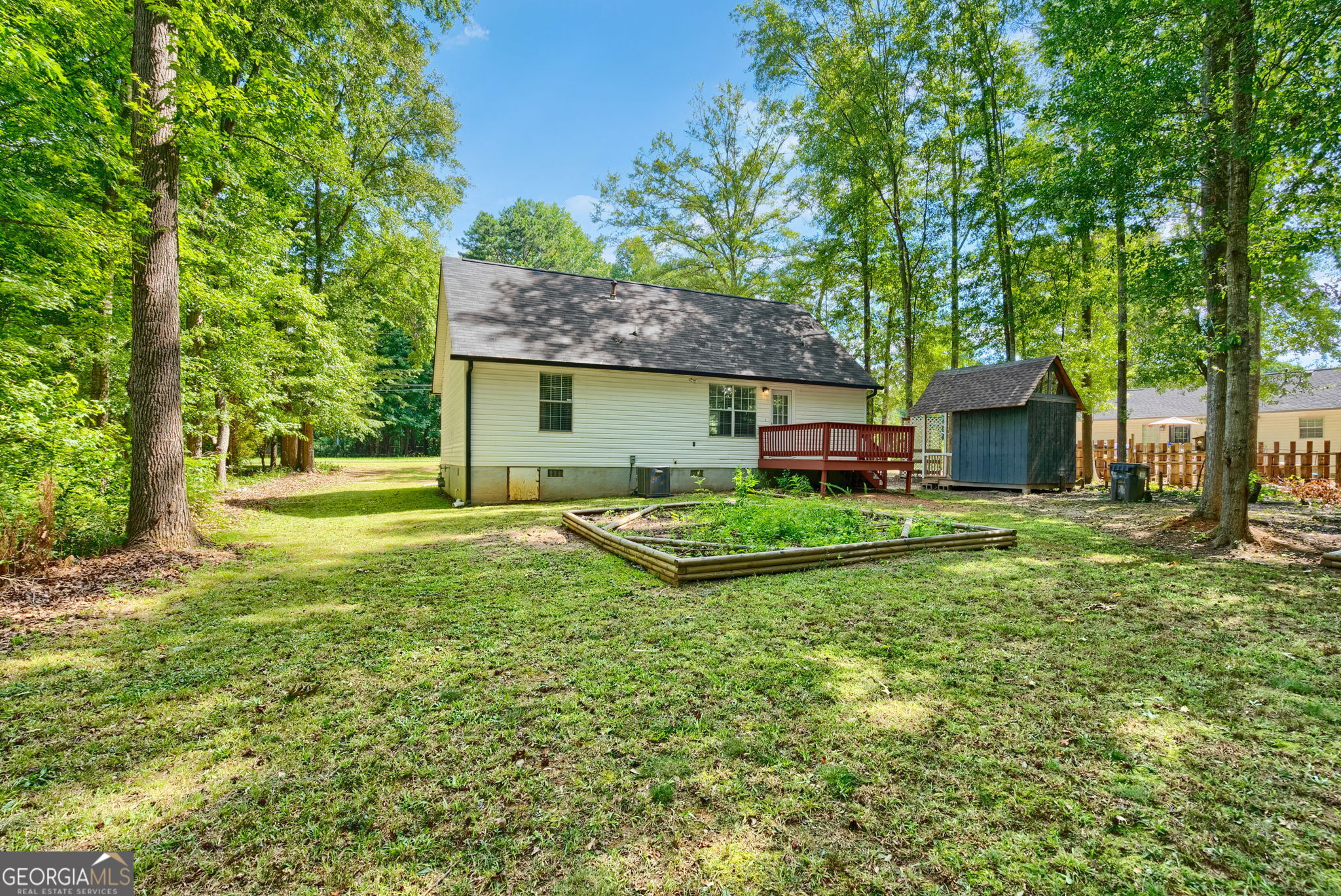 1209 N Hampton Drive Property Photo 5