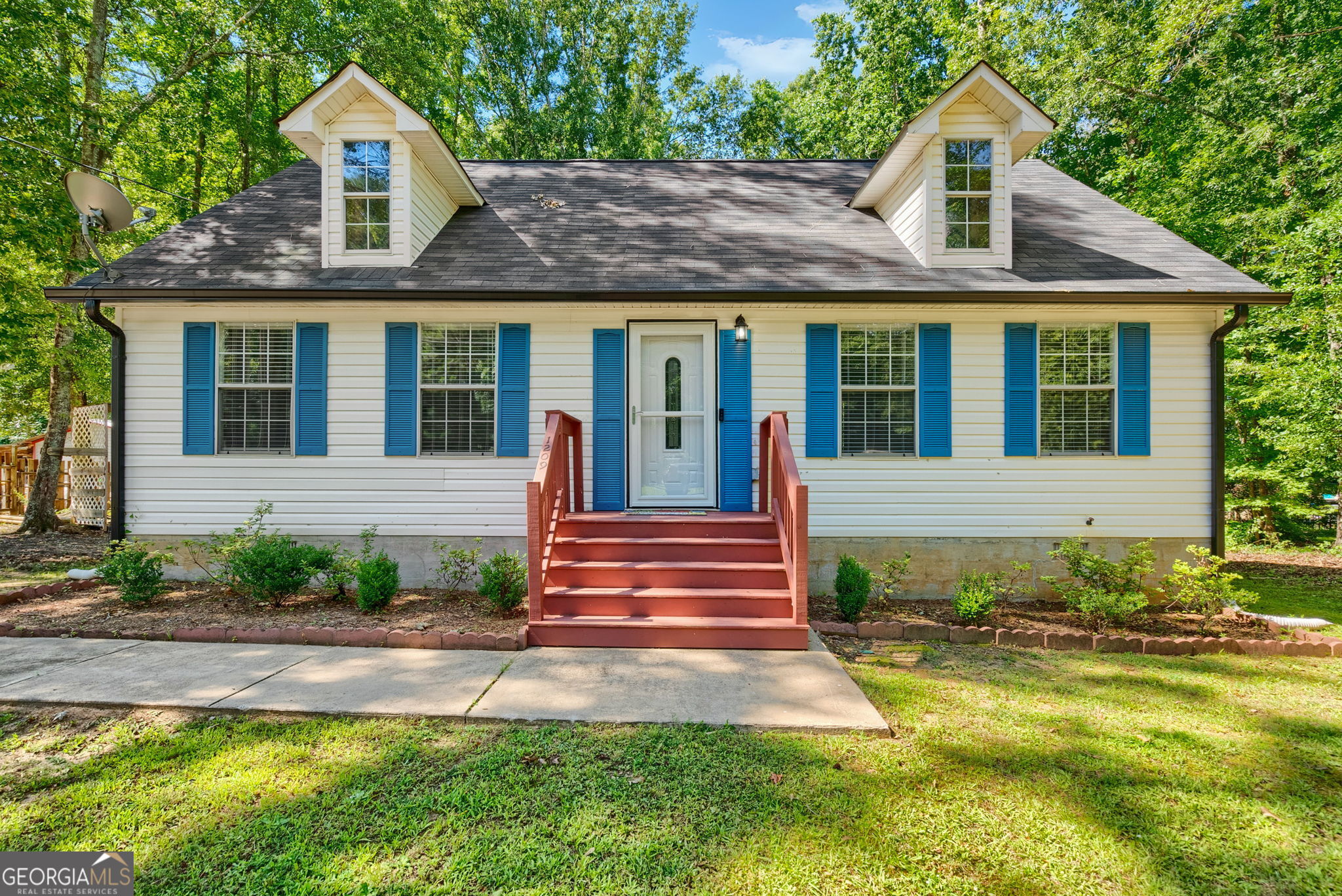 1209 N Hampton Drive Property Photo 7