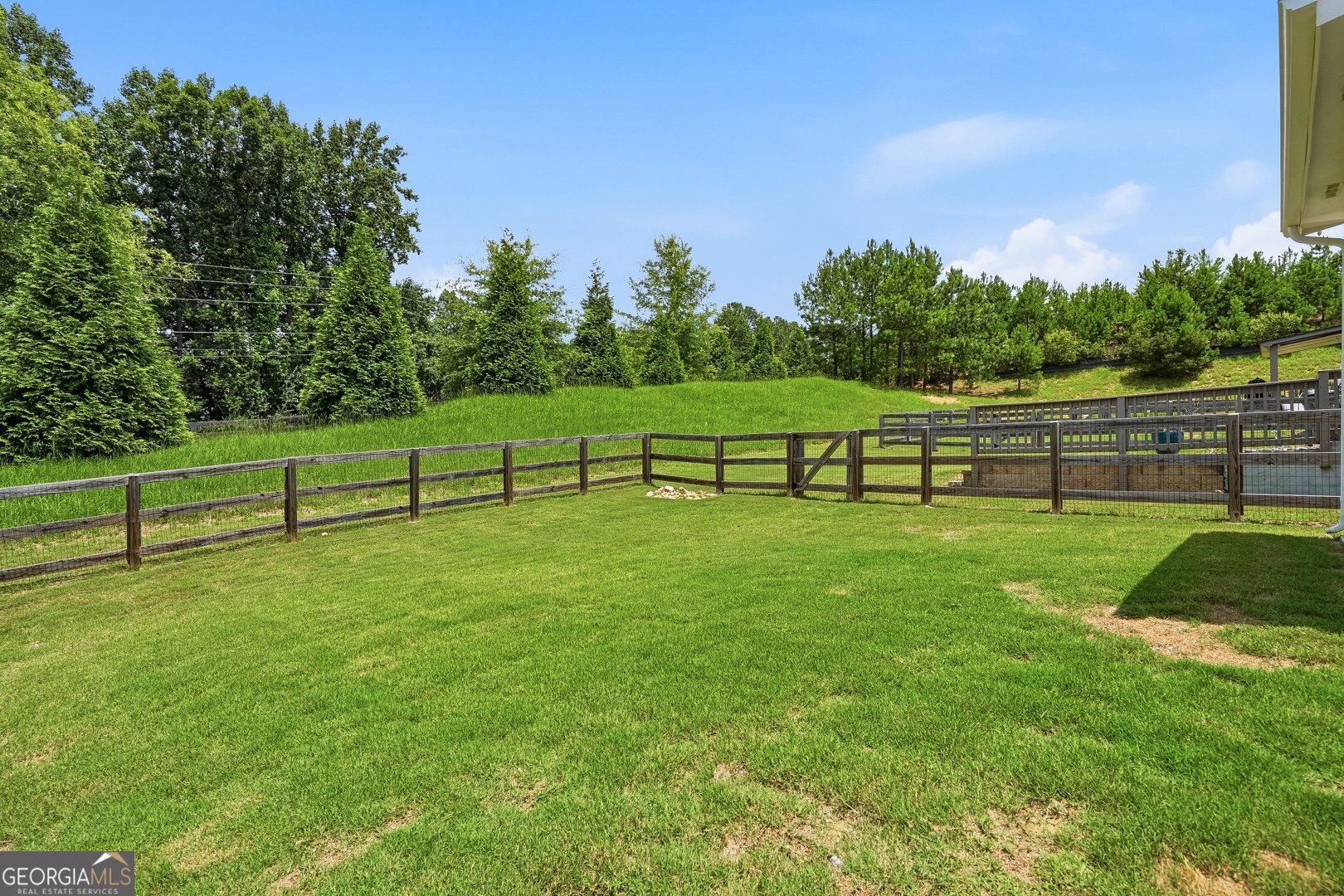 6464 Crosscreek Lane Property Photo 6