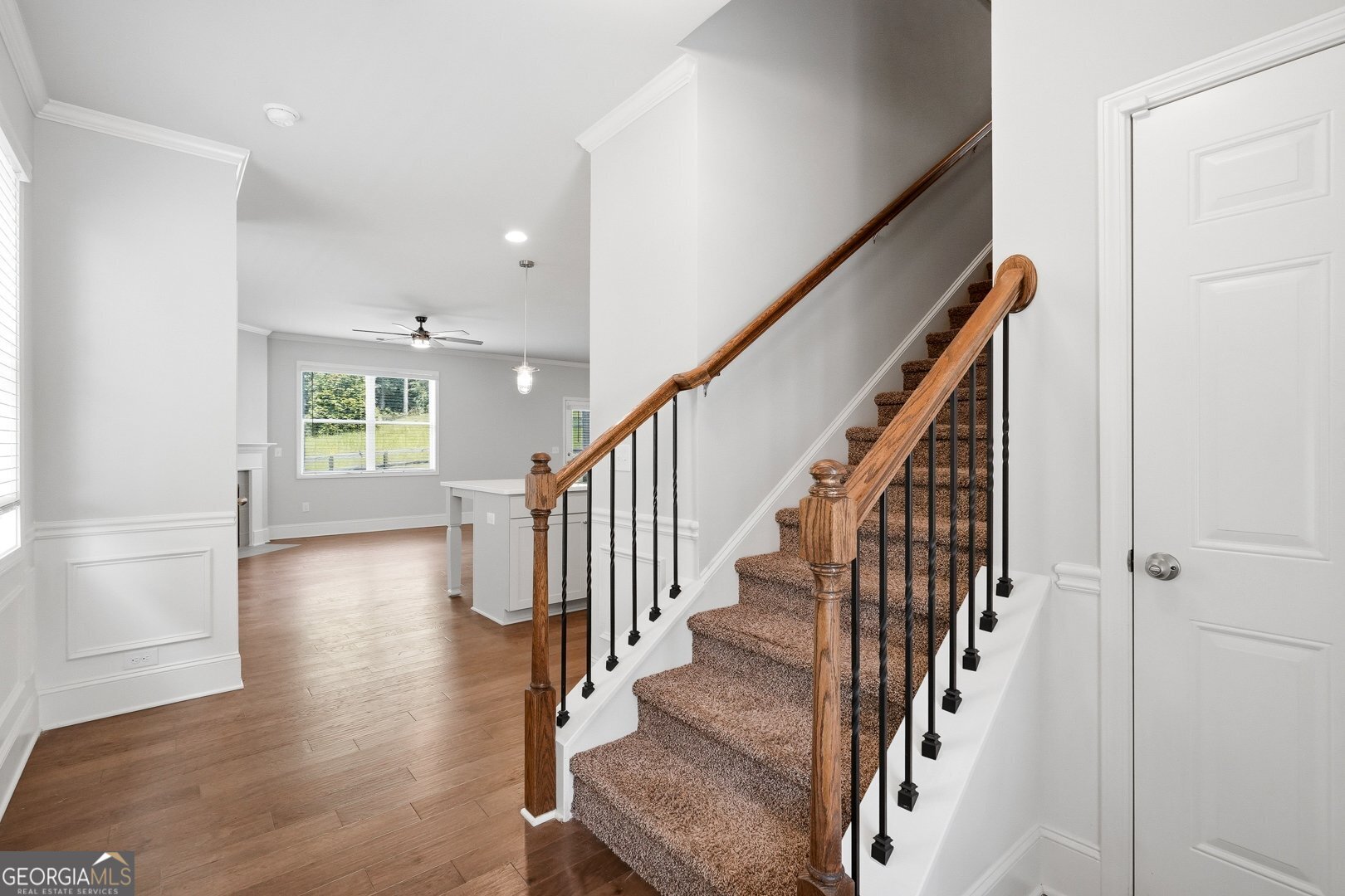 6464 Crosscreek Lane Property Photo 7