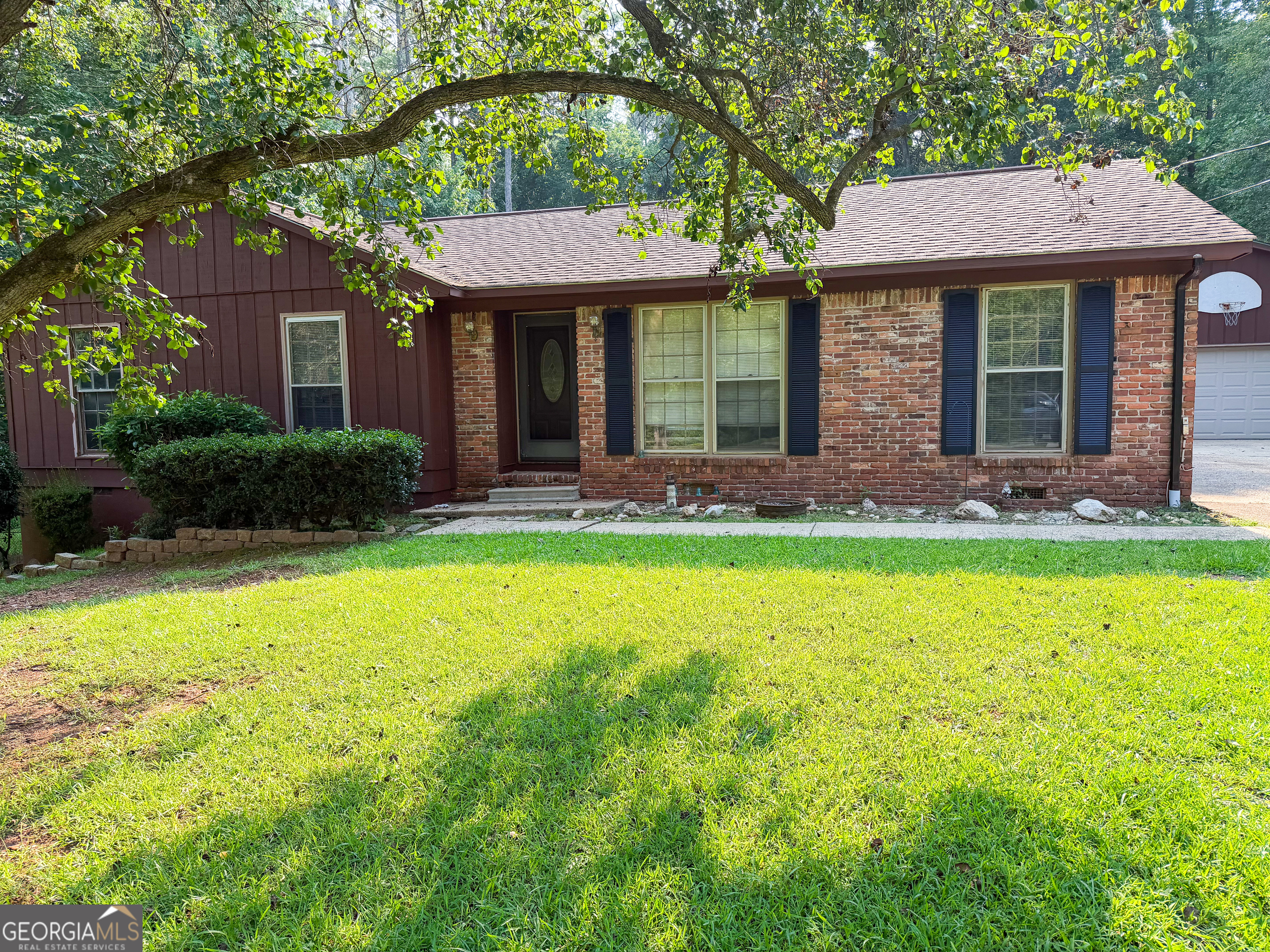 123 Hazel Way Property Photo 1