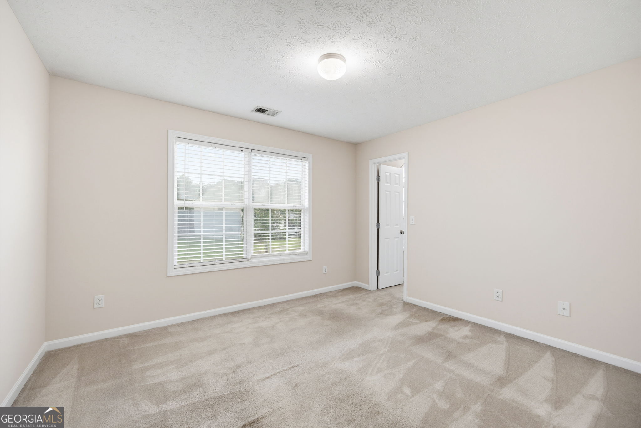 203 Overlook Drive Property Photo 12