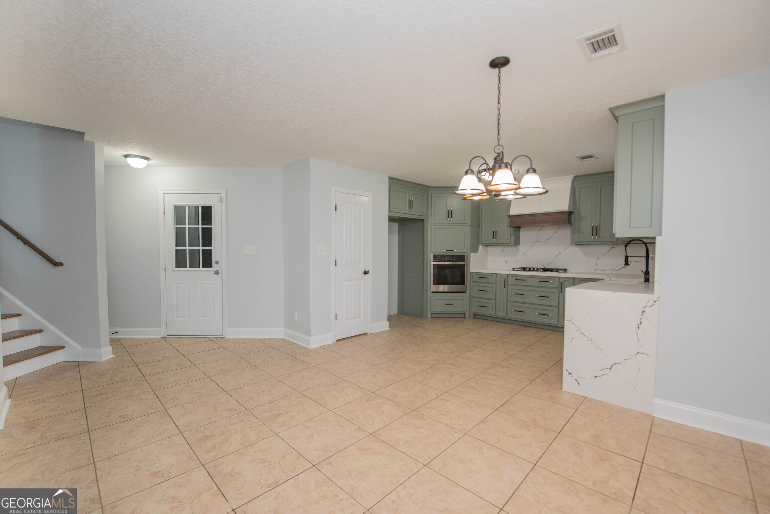 202 Northumberland Way Property Photo 18