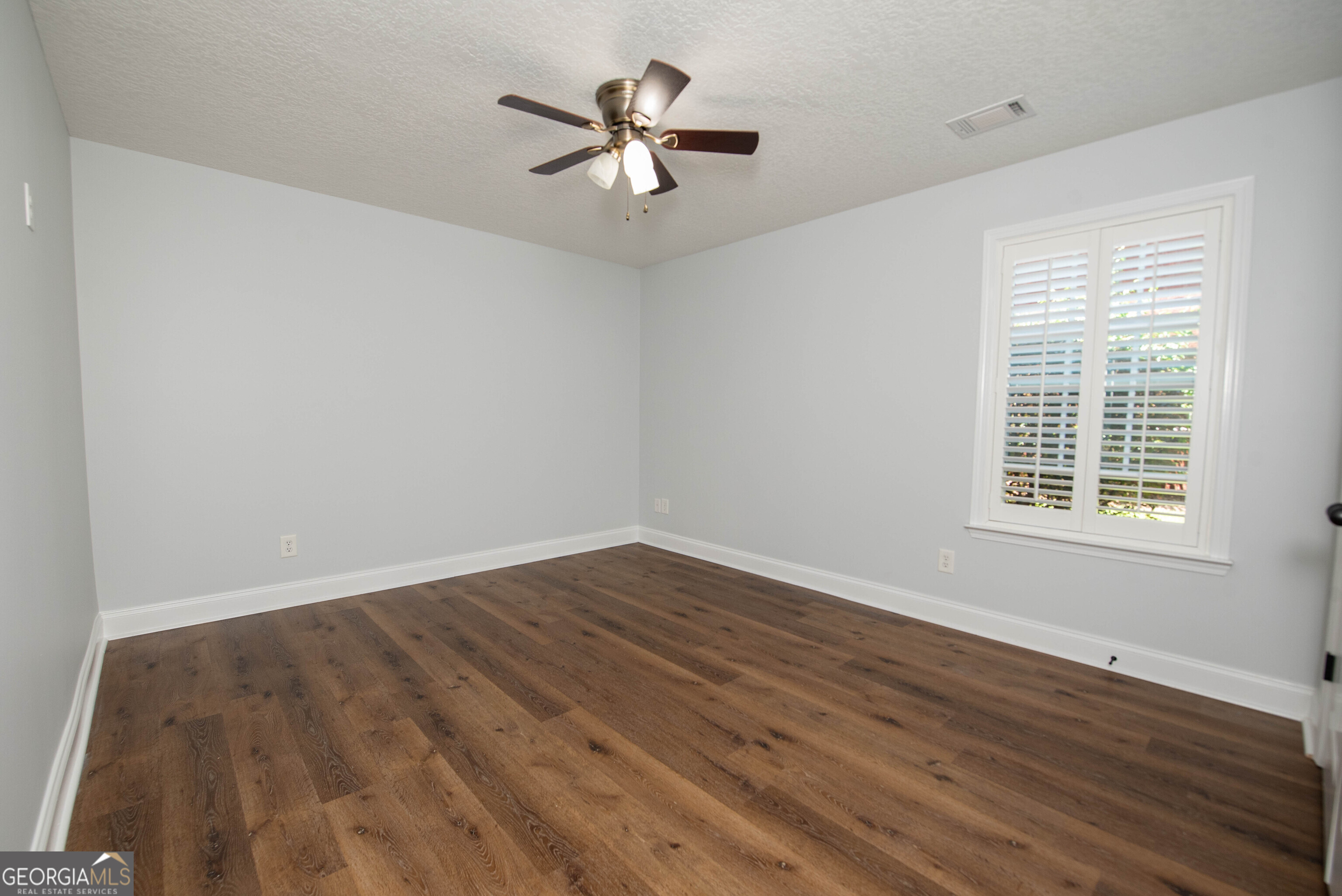 202 Northumberland Way Property Photo 37