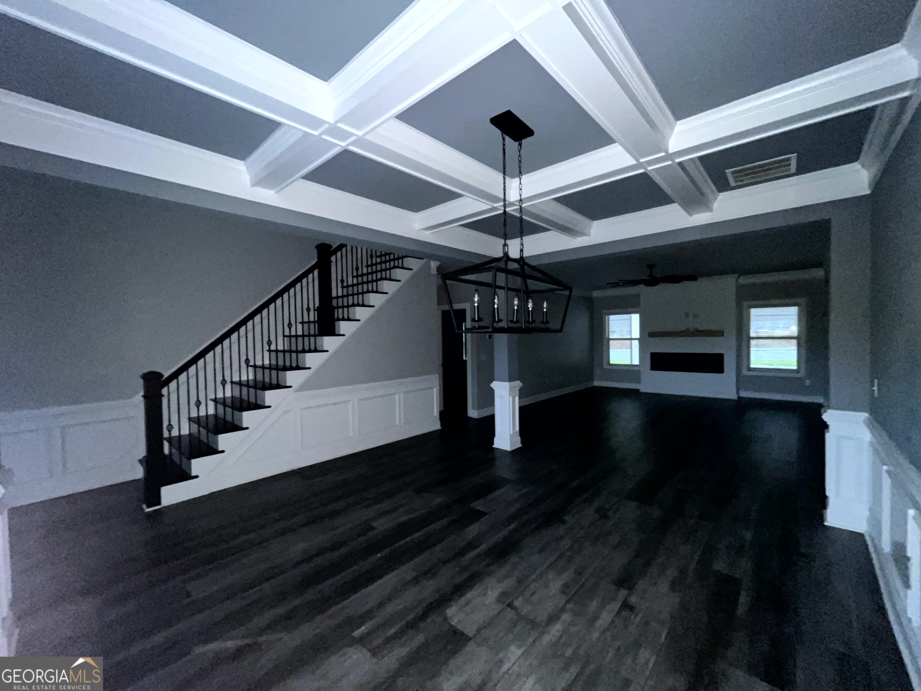 2060 Marlborough Drive Property Photo 3