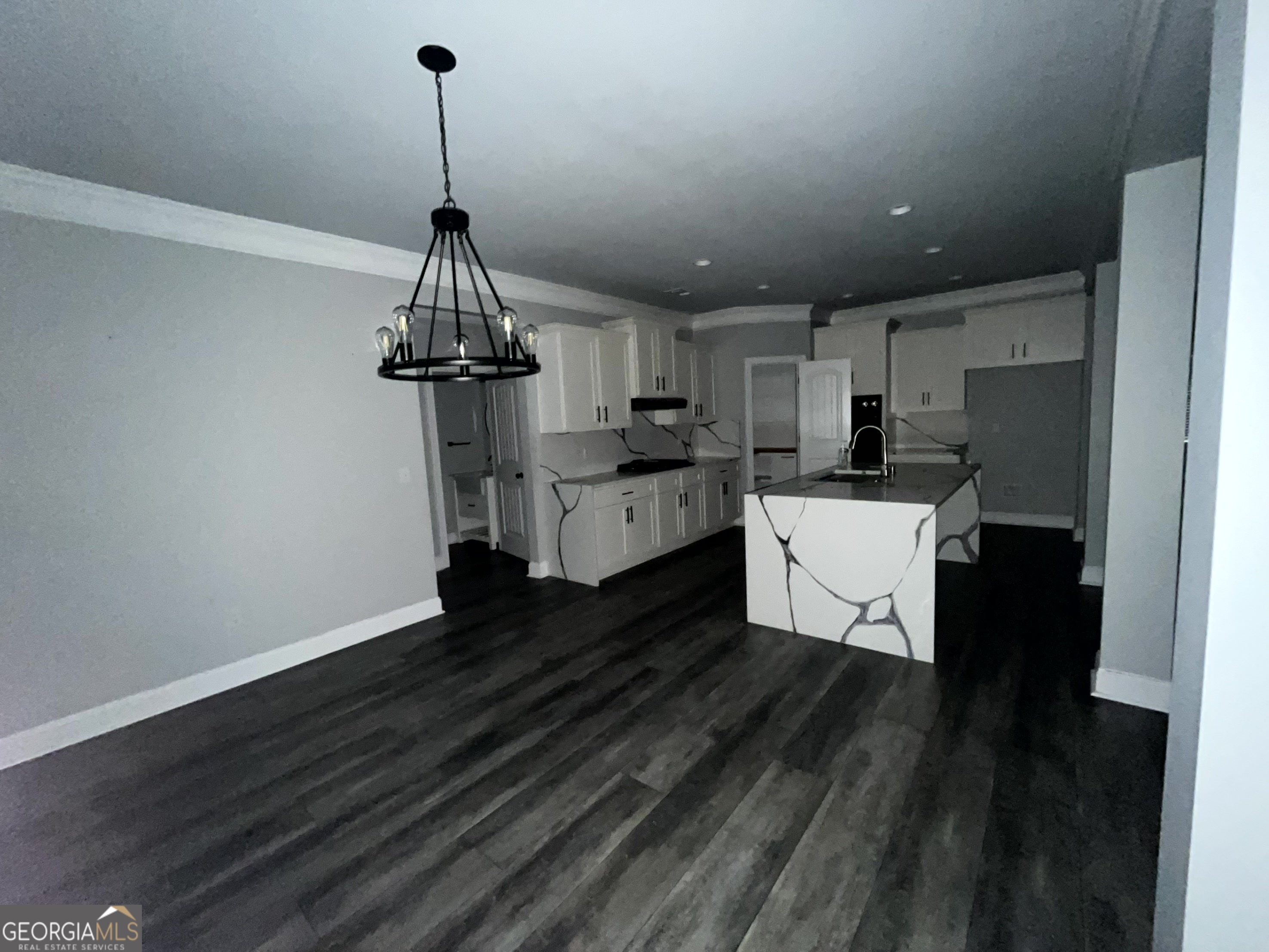 2060 Marlborough Drive Property Photo 6