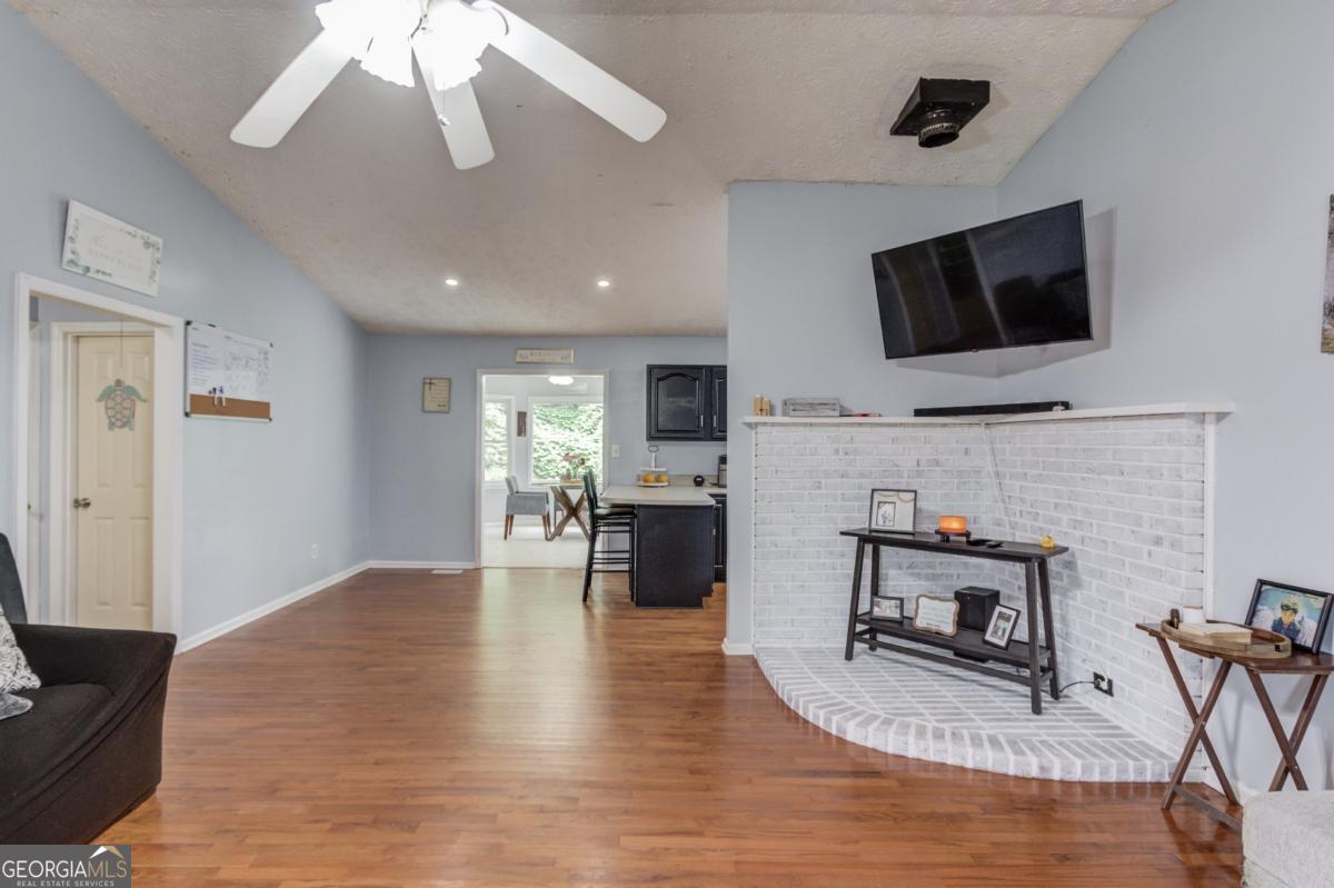 3305 Ladd Drive Property Photo 6
