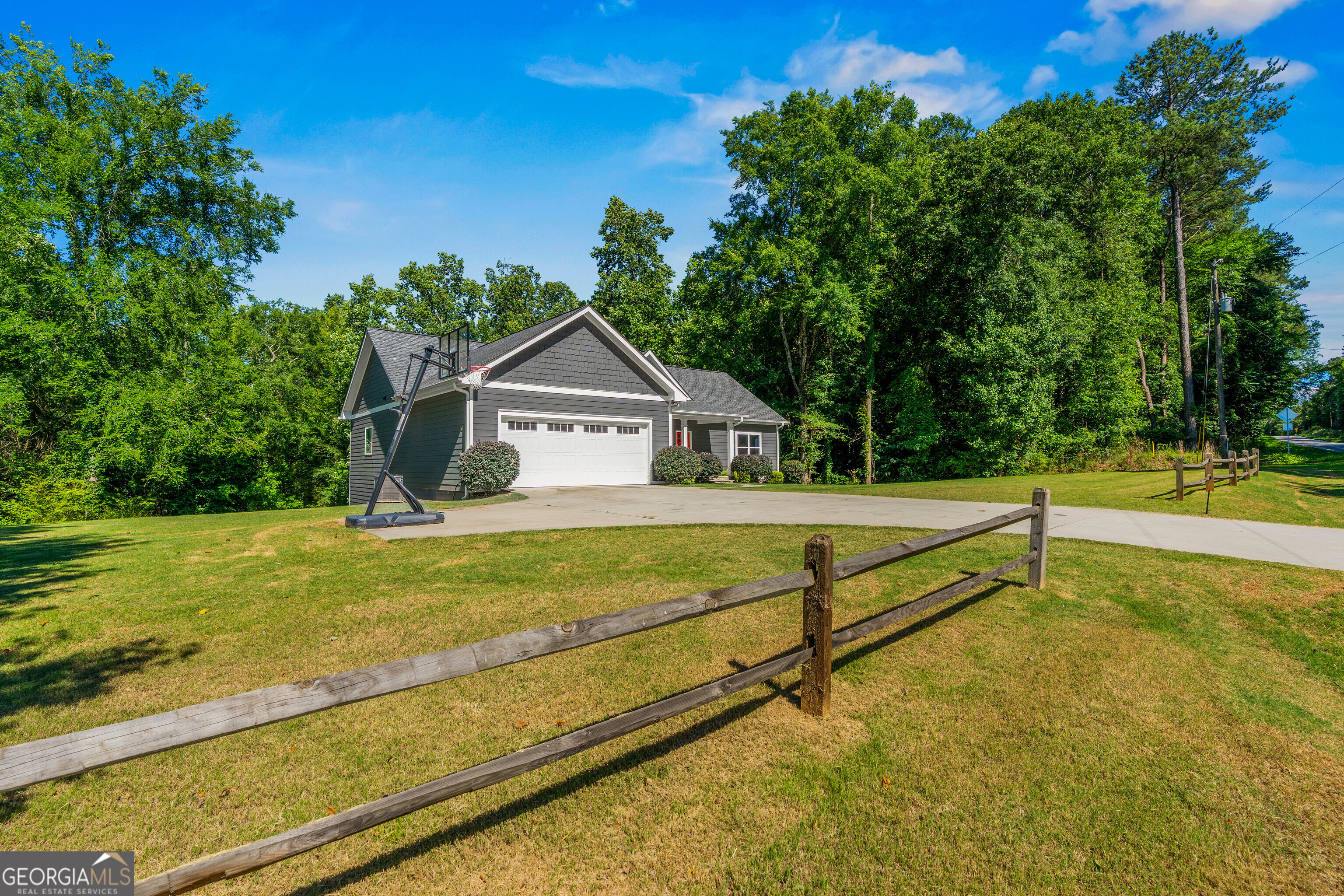 1055 Harden Bridge Road Property Photo 5