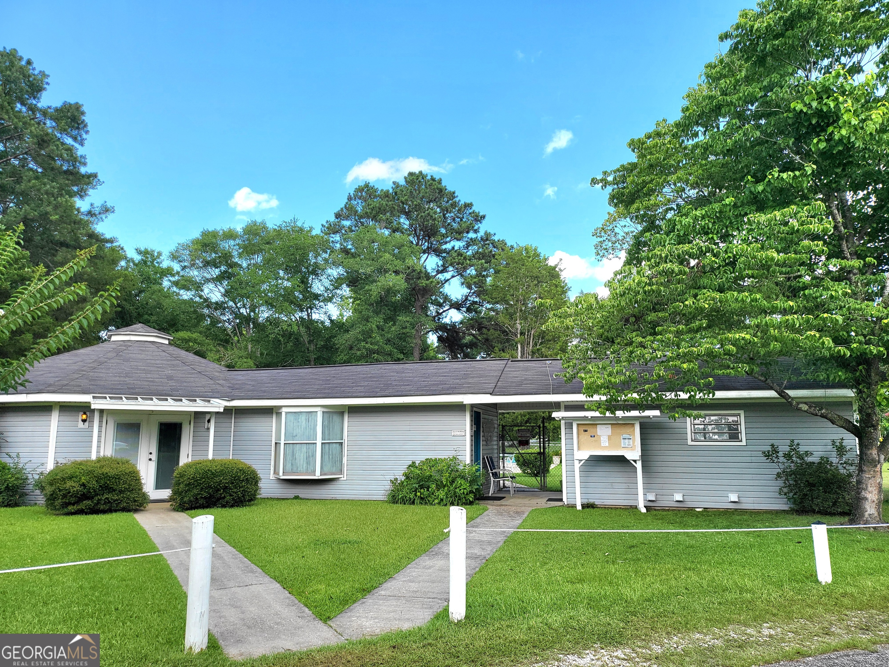 197 Whispering Pines Boulevard Property Photo 28