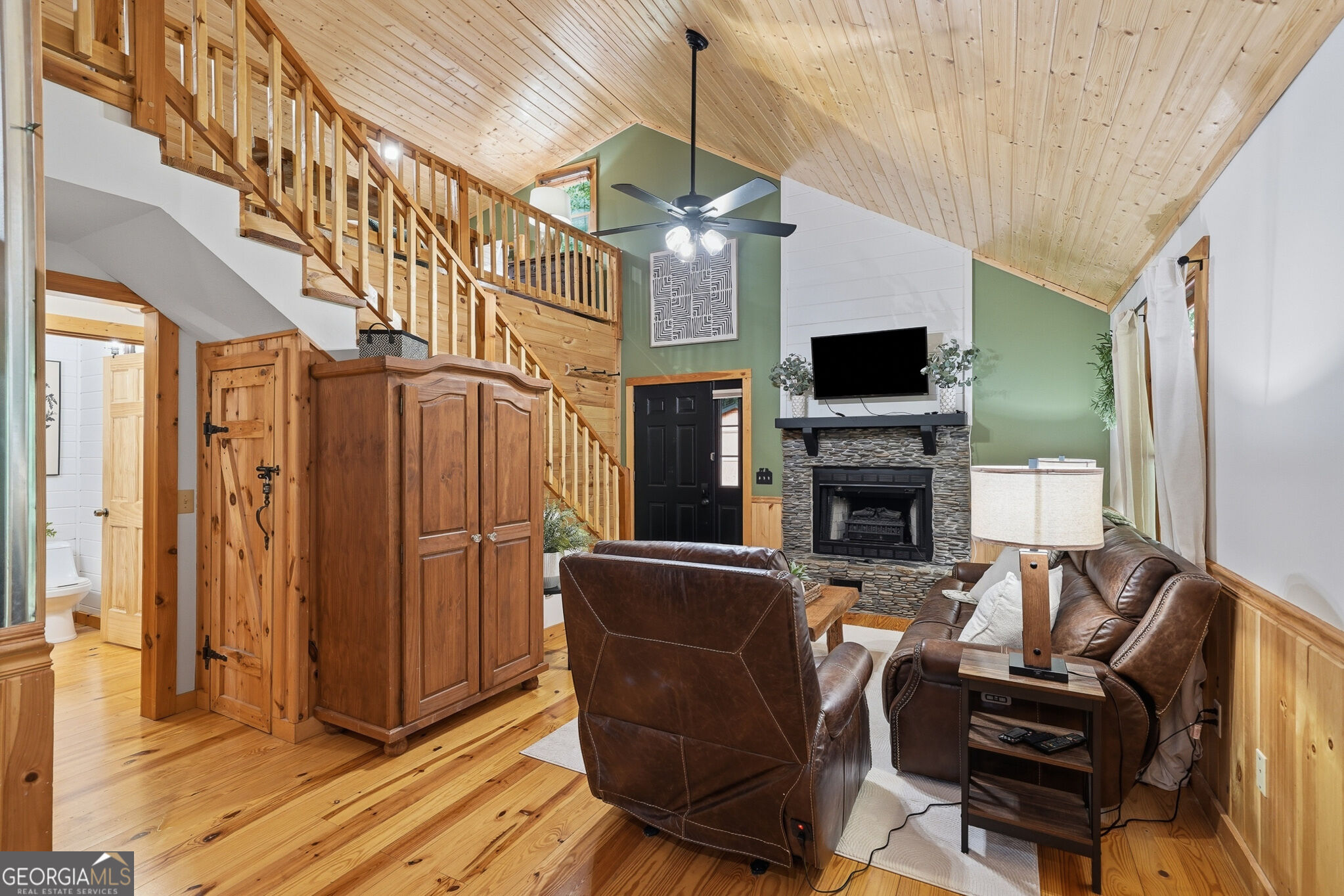 28 Wood Lane Property Photo 6