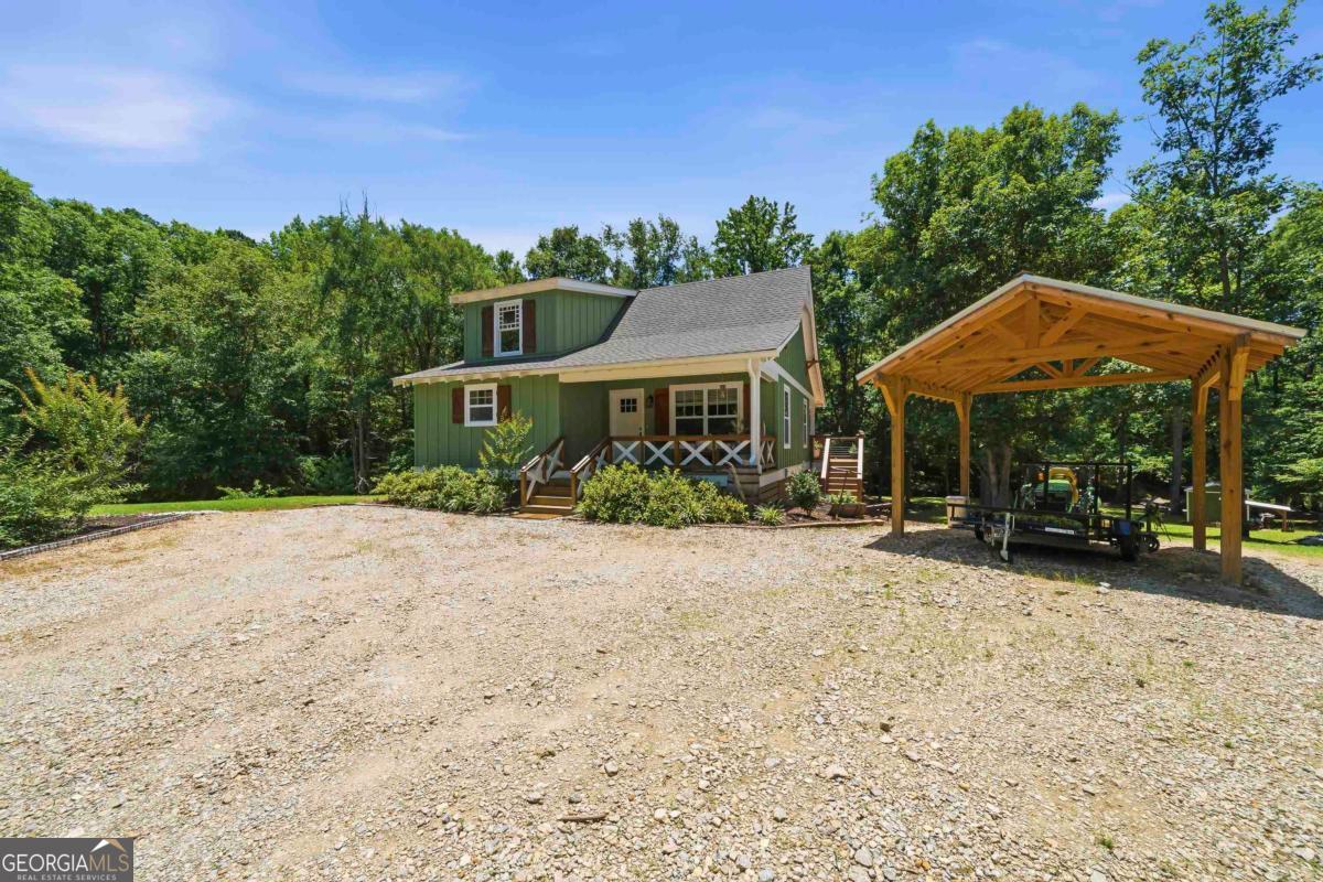 4271 Veazey Road Property Photo 5
