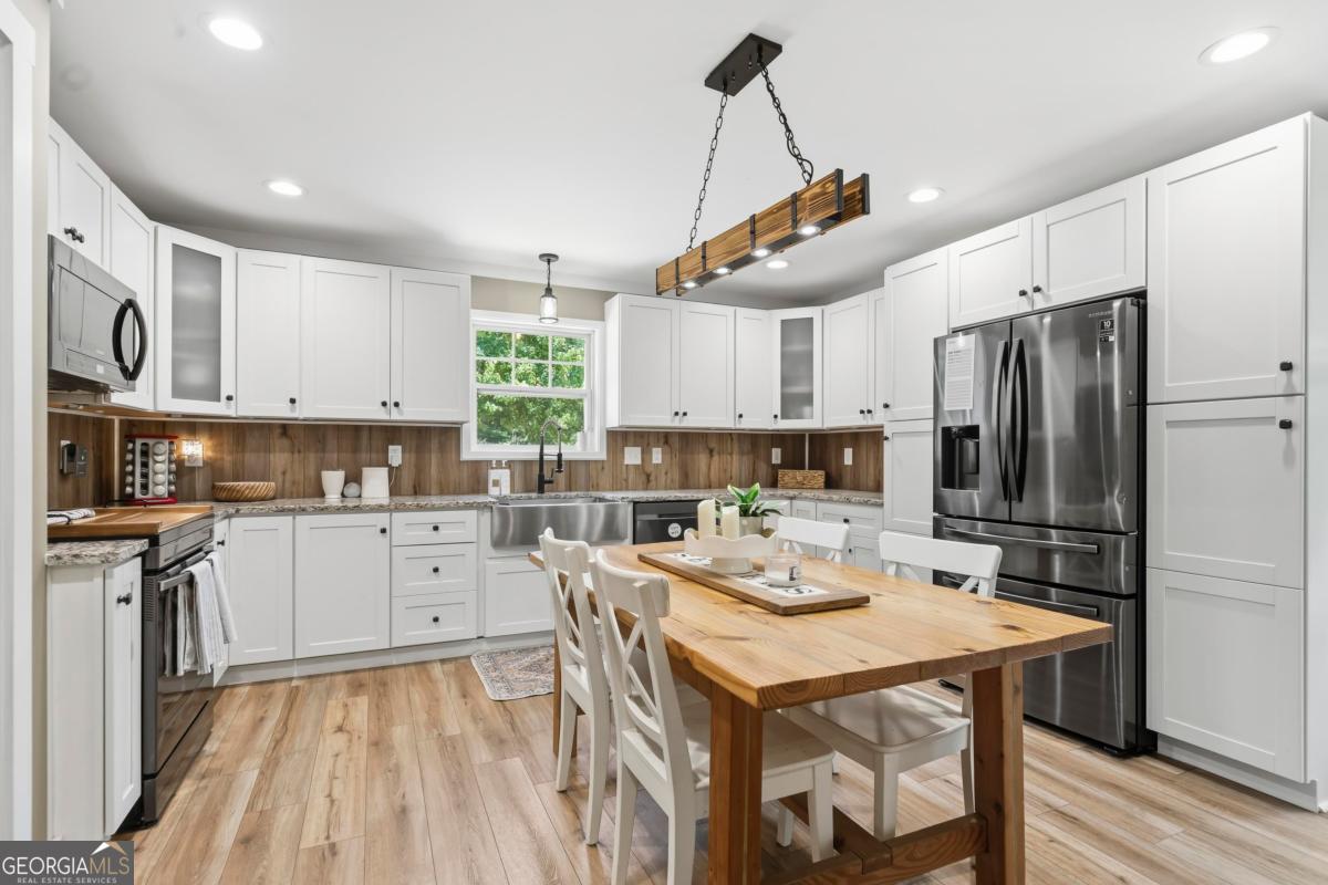 4271 Veazey Road Property Photo 14