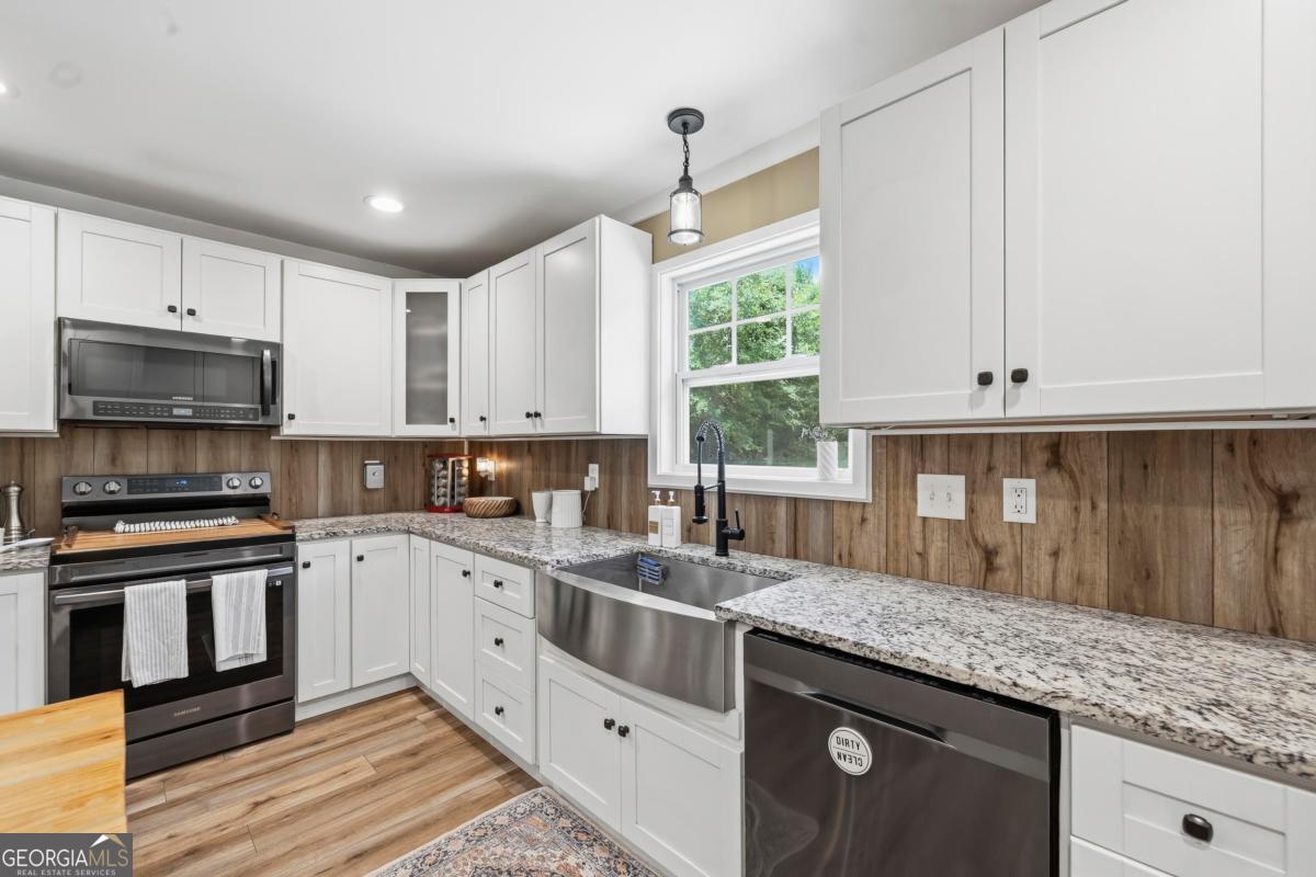 4271 Veazey Road Property Photo 16