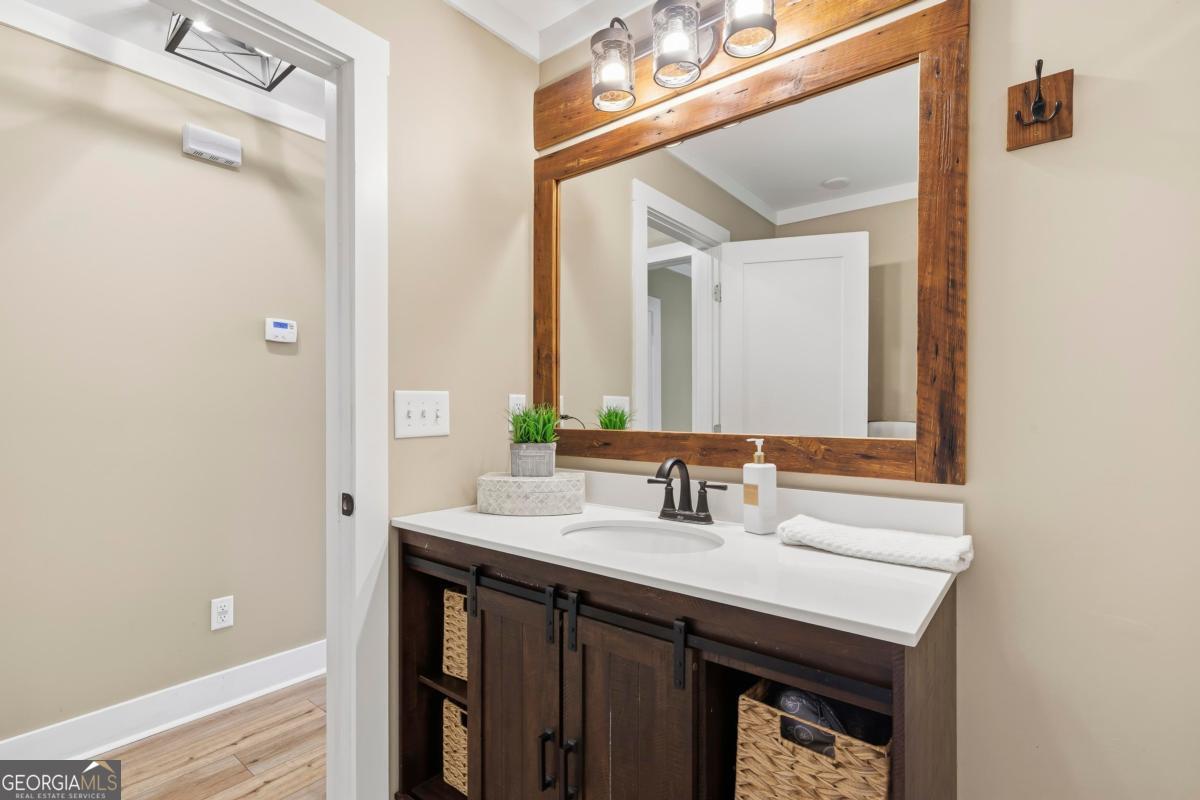4271 Veazey Road Property Photo 24