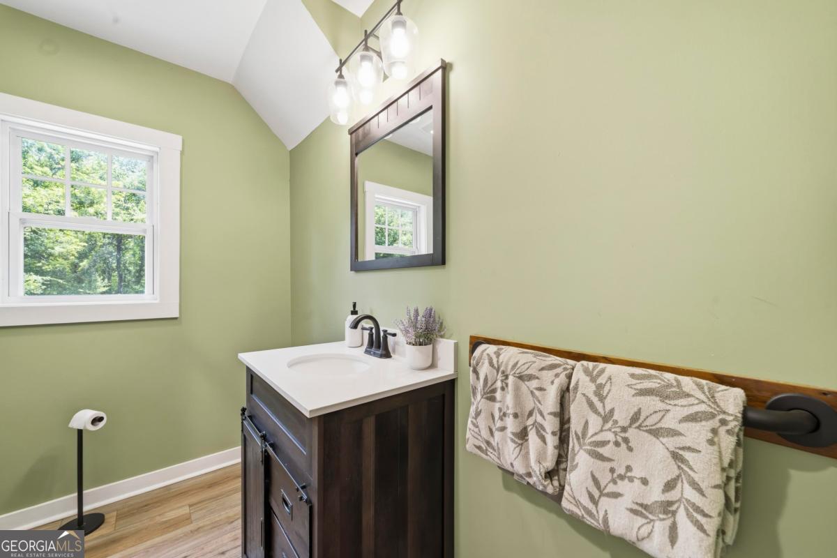 4271 Veazey Road Property Photo 27