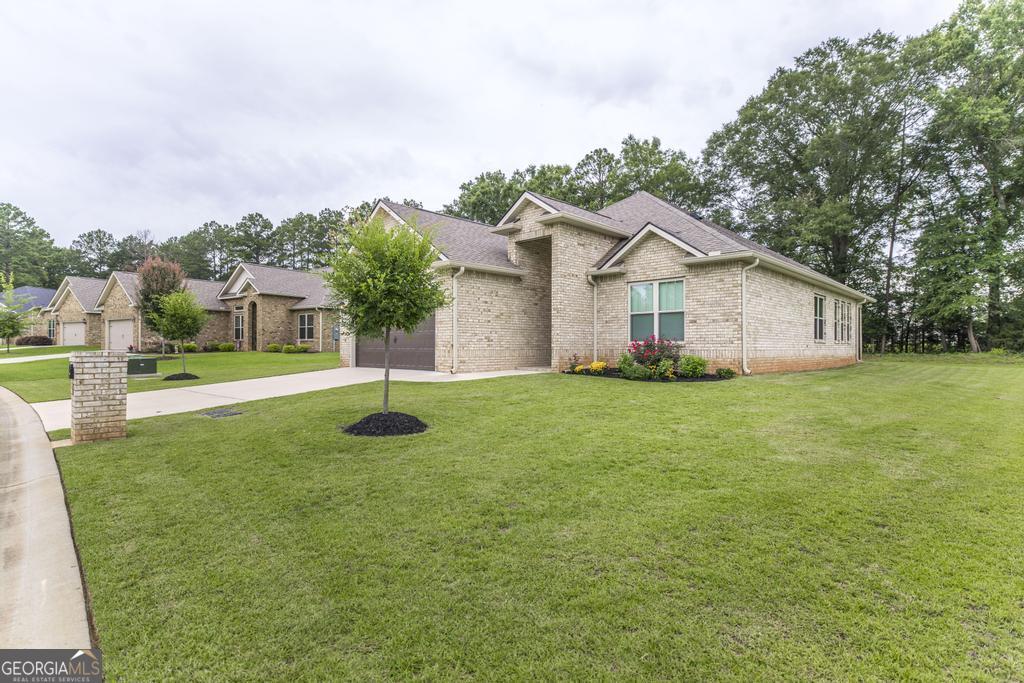 504 Clifton Road Property Photo 4