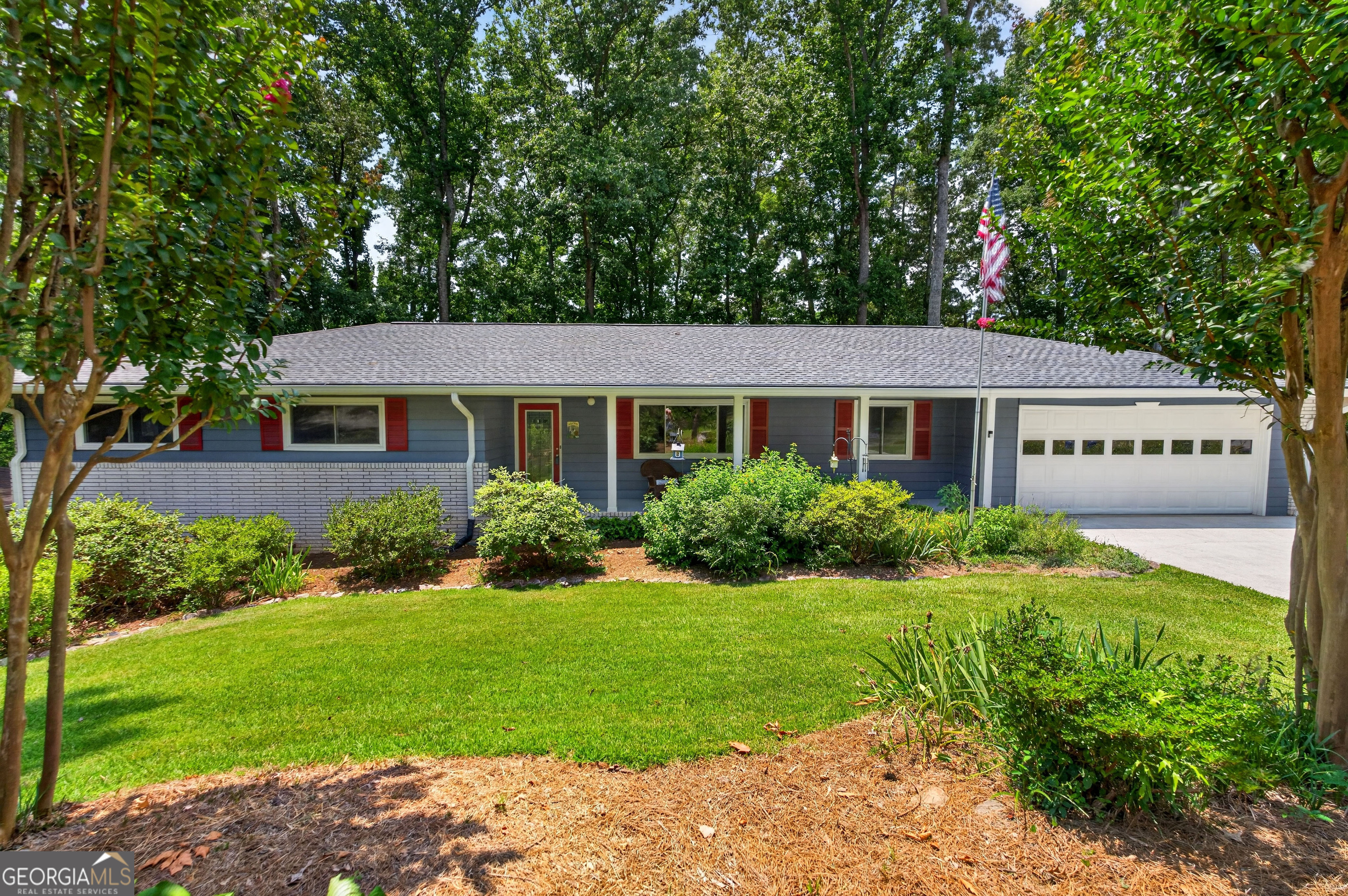 2500 Caladium Drive Ne Property Photo 1