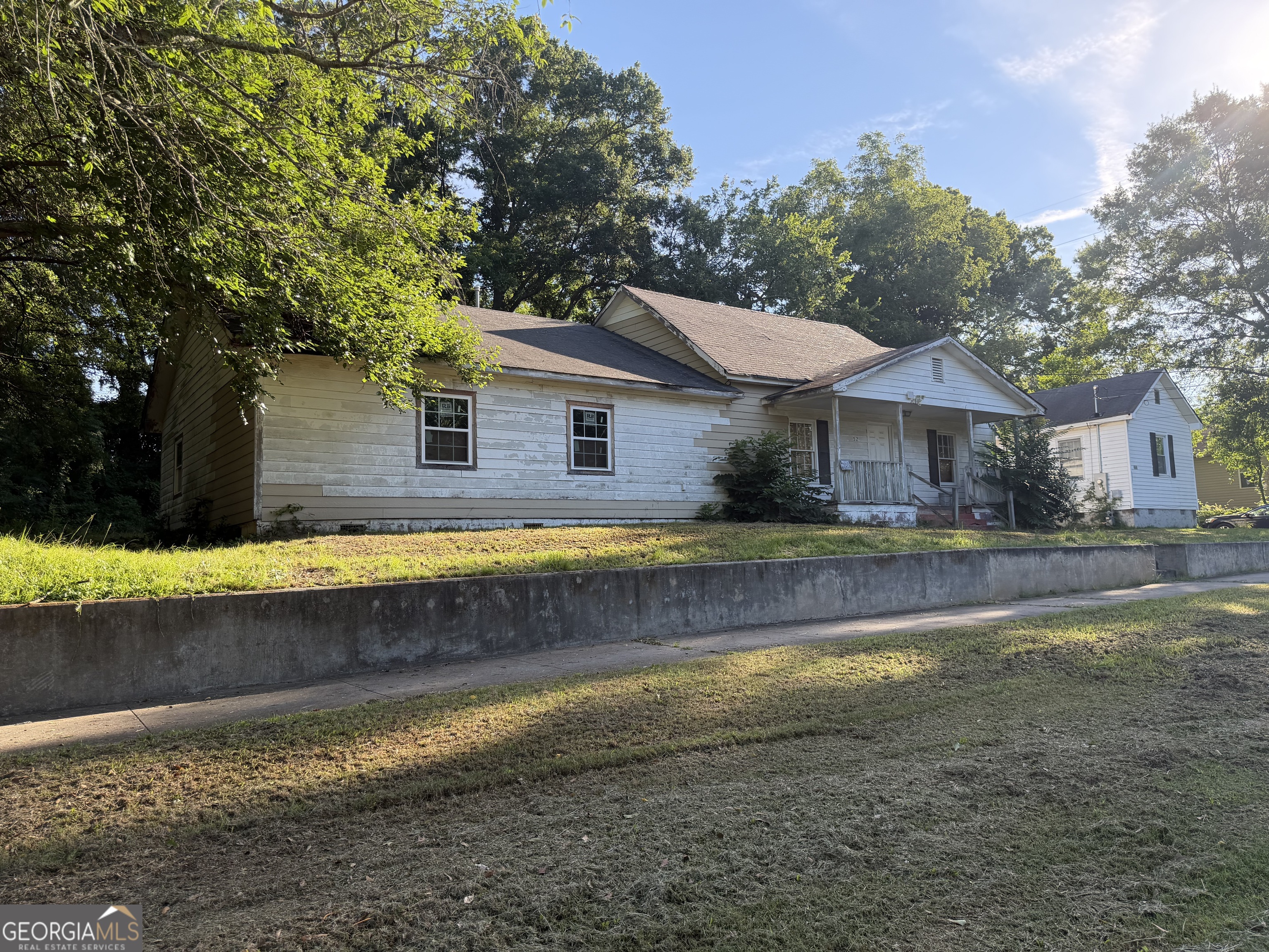 523 E Solomon Street Property Photo 4