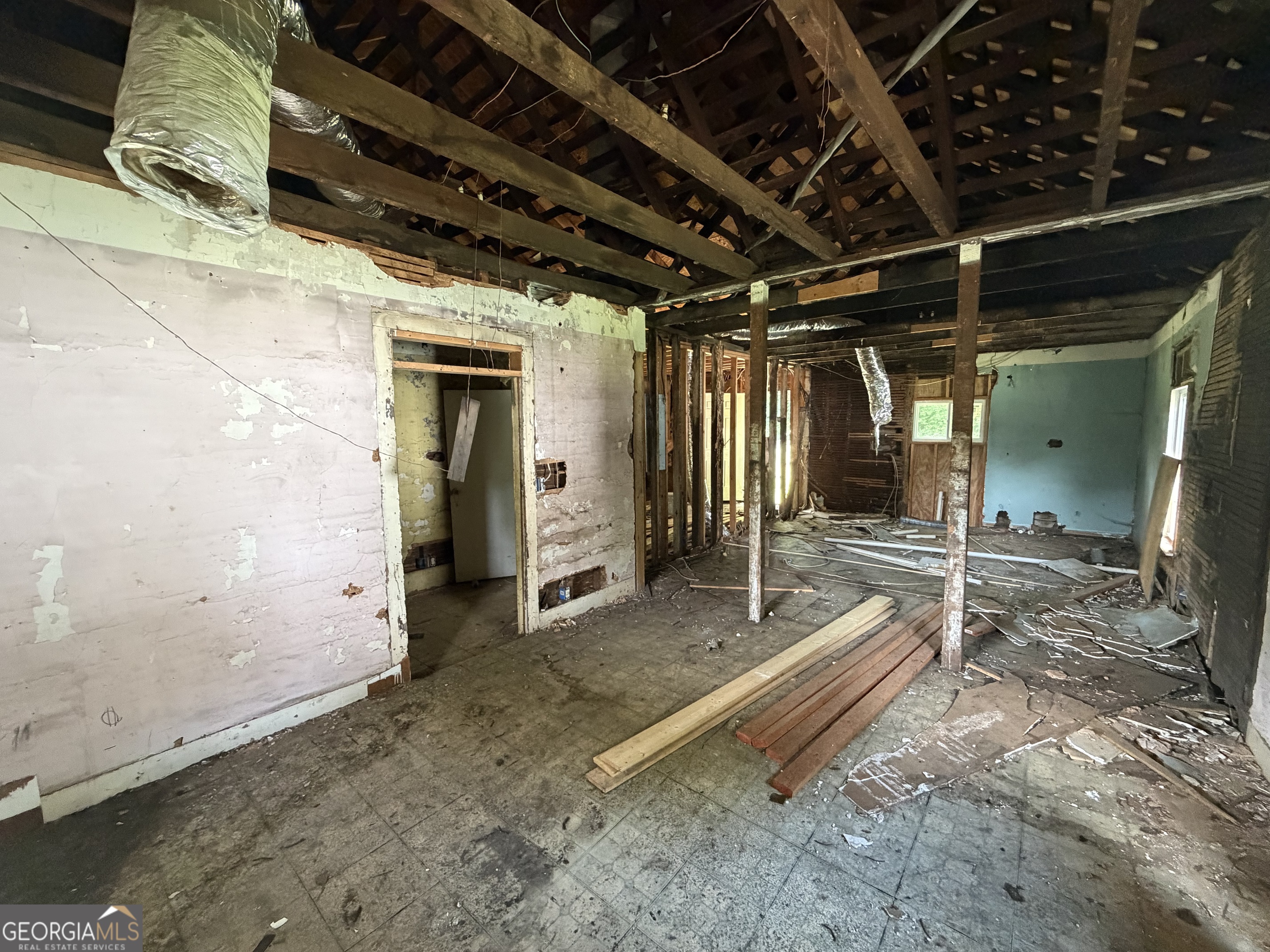 523 E Solomon Street Property Photo 7