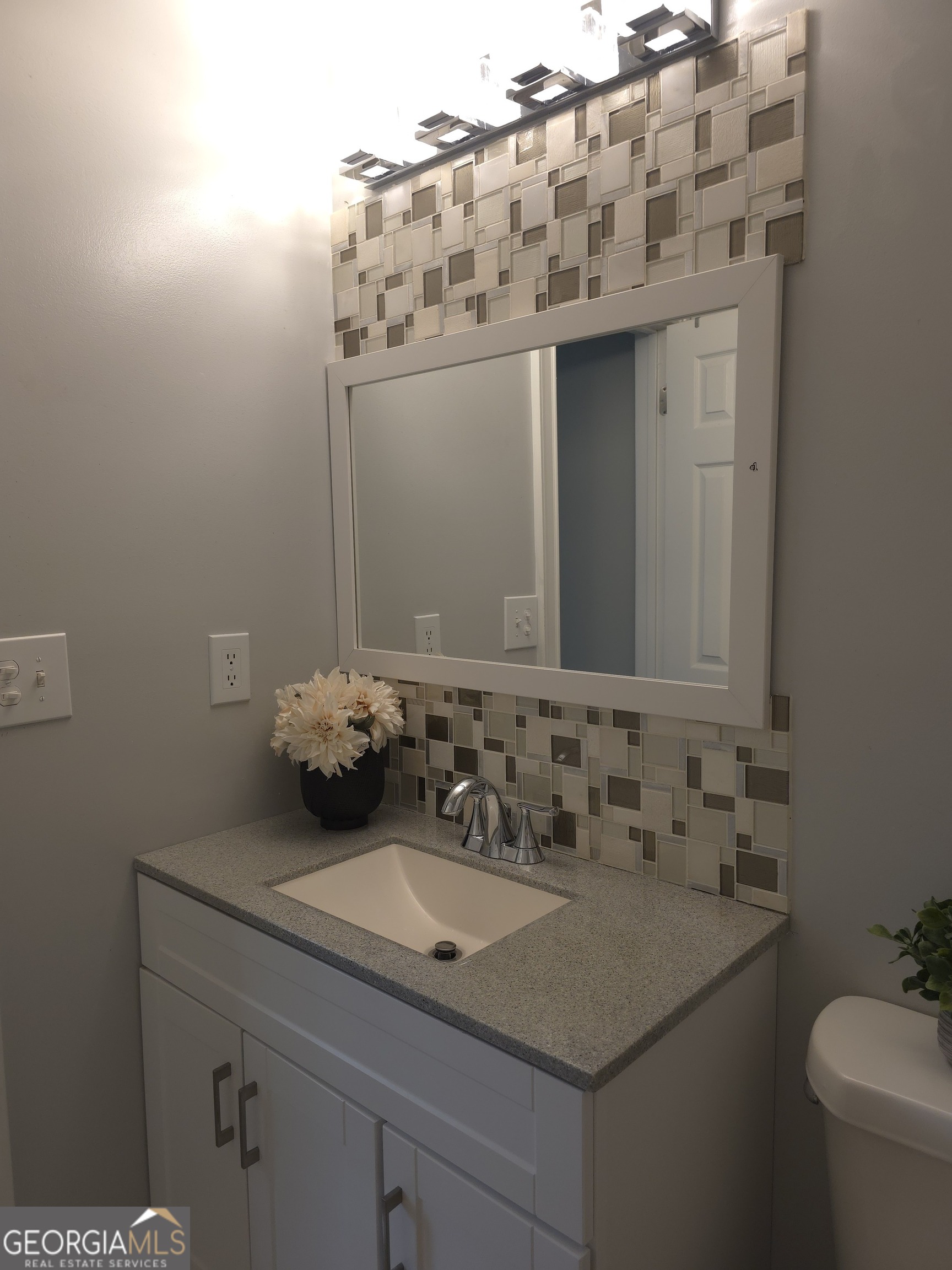 5563 Button Gwinnett Place Property Photo 26