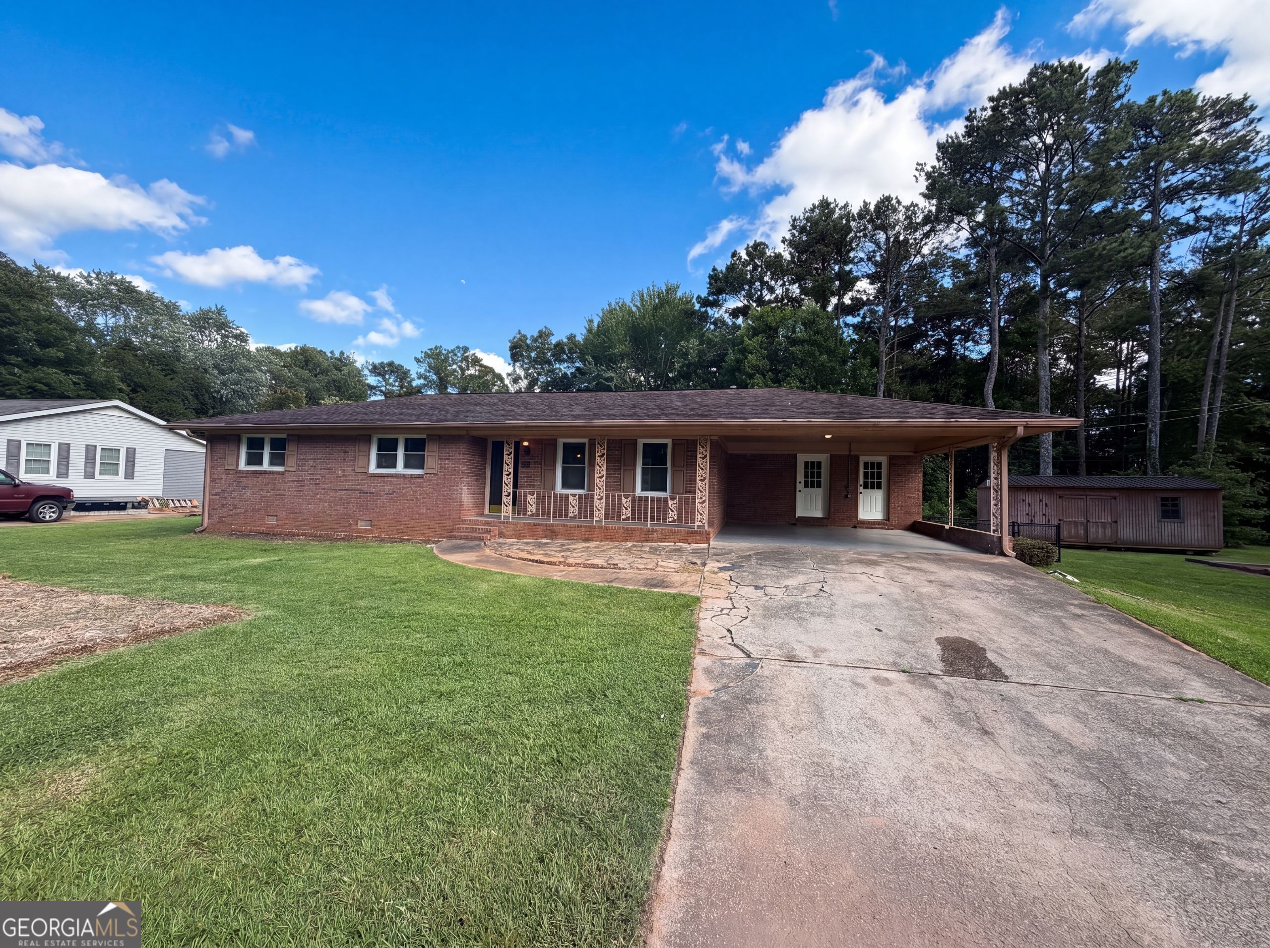 5795 Stewart Mill Road Property Photo 1