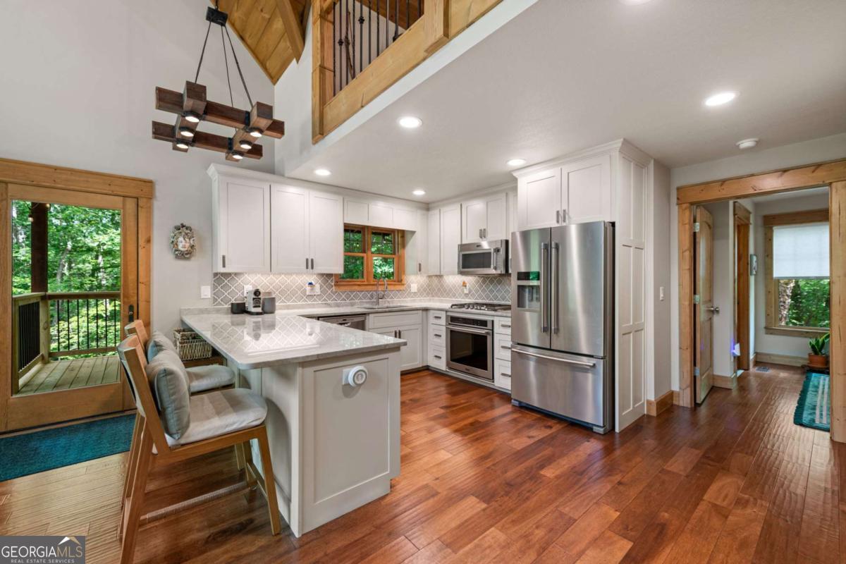 2634 Mountain Tops Road Property Photo 5