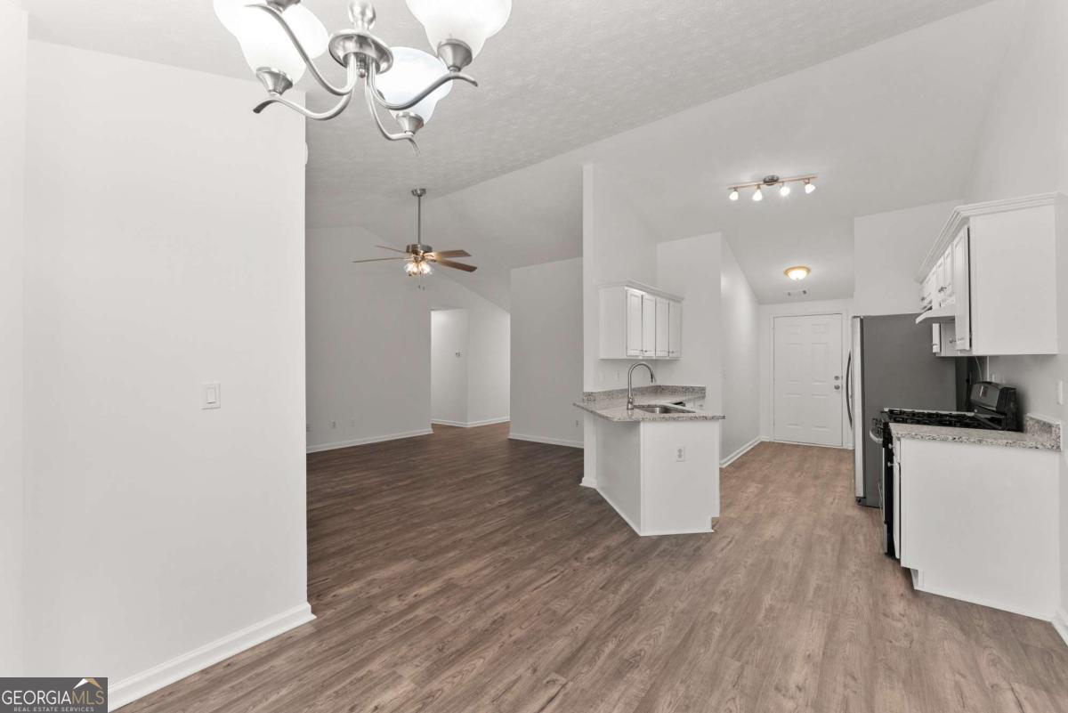 6000 Devonshire Drive Property Photo 11