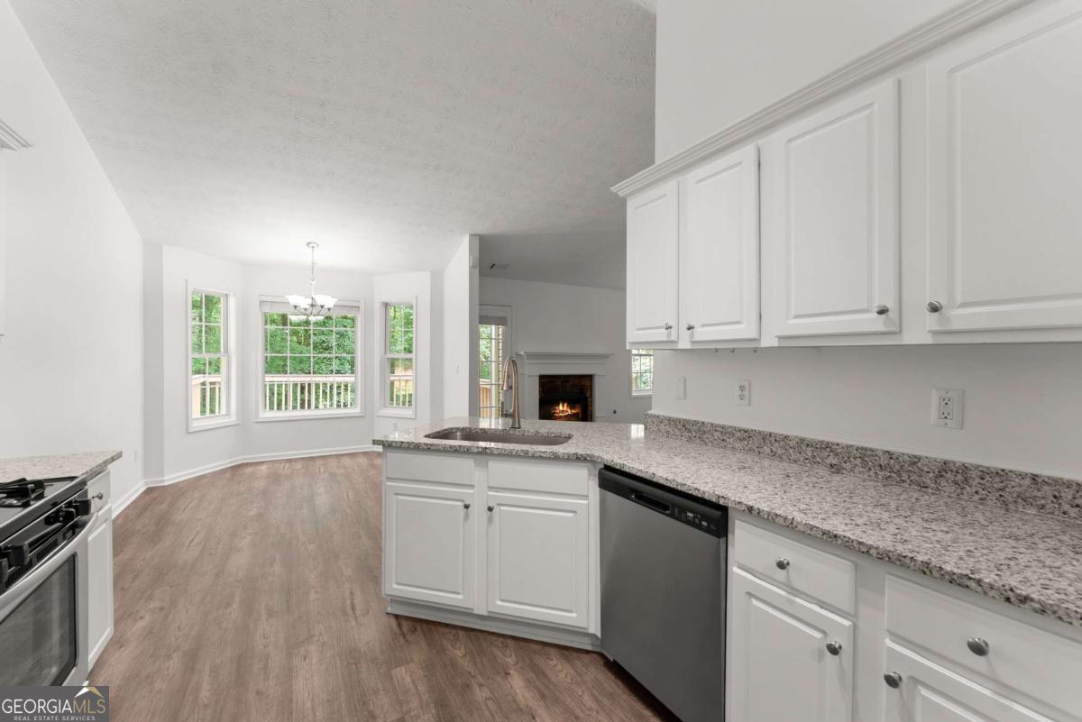 6000 Devonshire Drive Property Photo 15