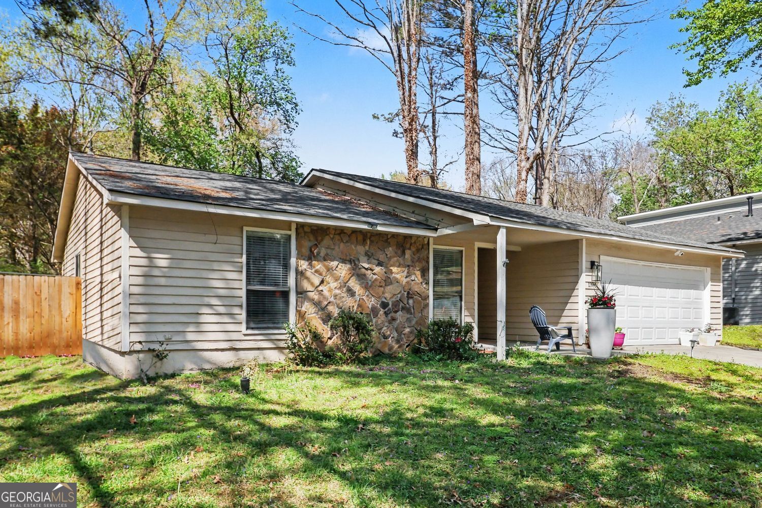 1370 Terramont Drive Property Photo 9